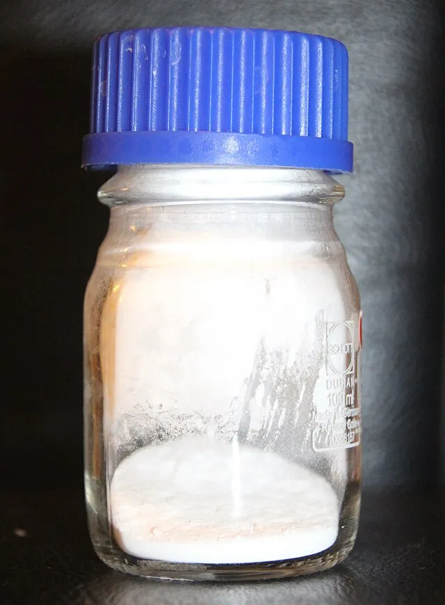 LHcheM on Wikicommons