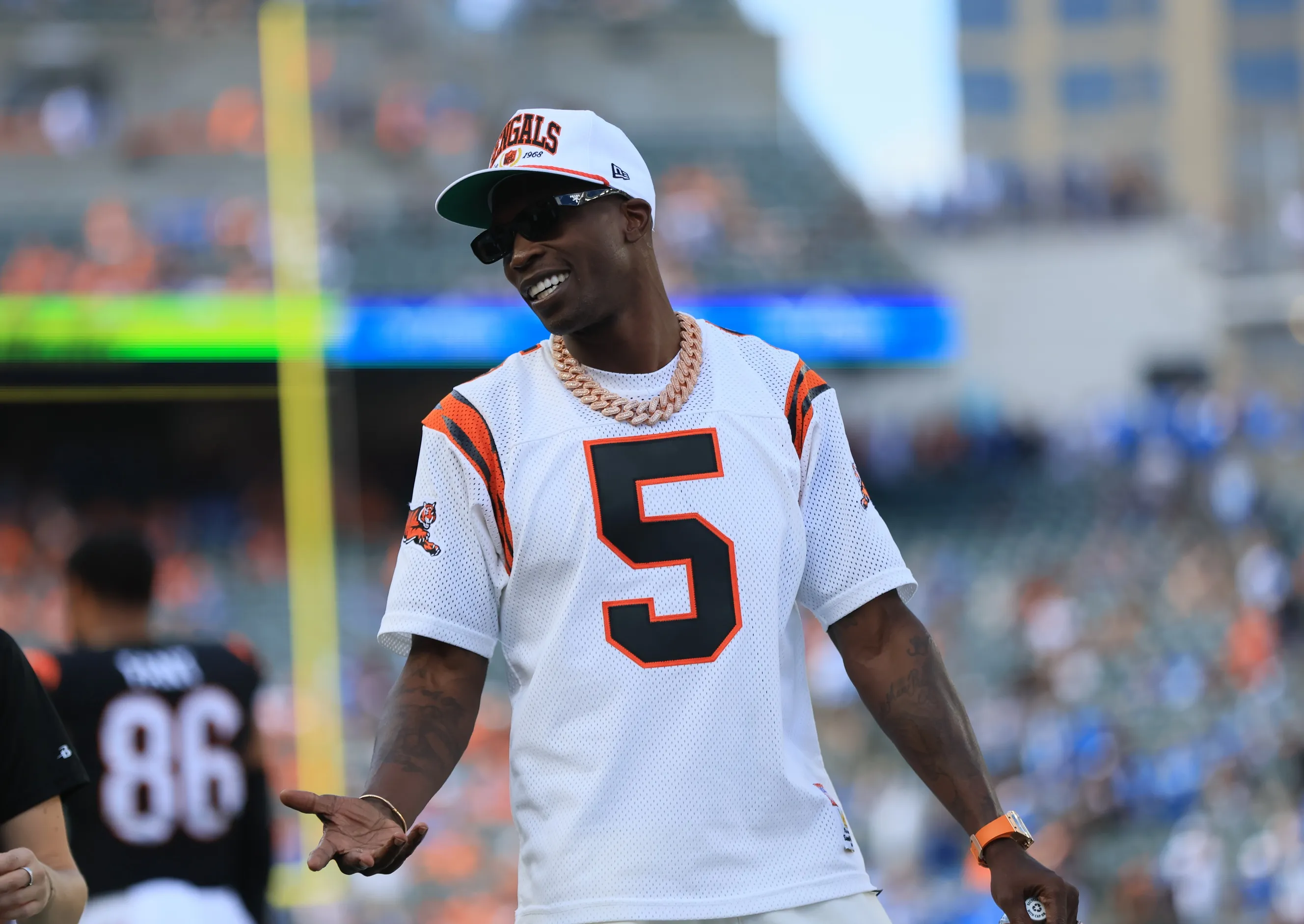 Chad Johnson Reveals Astonishing Figure Of His Outfit