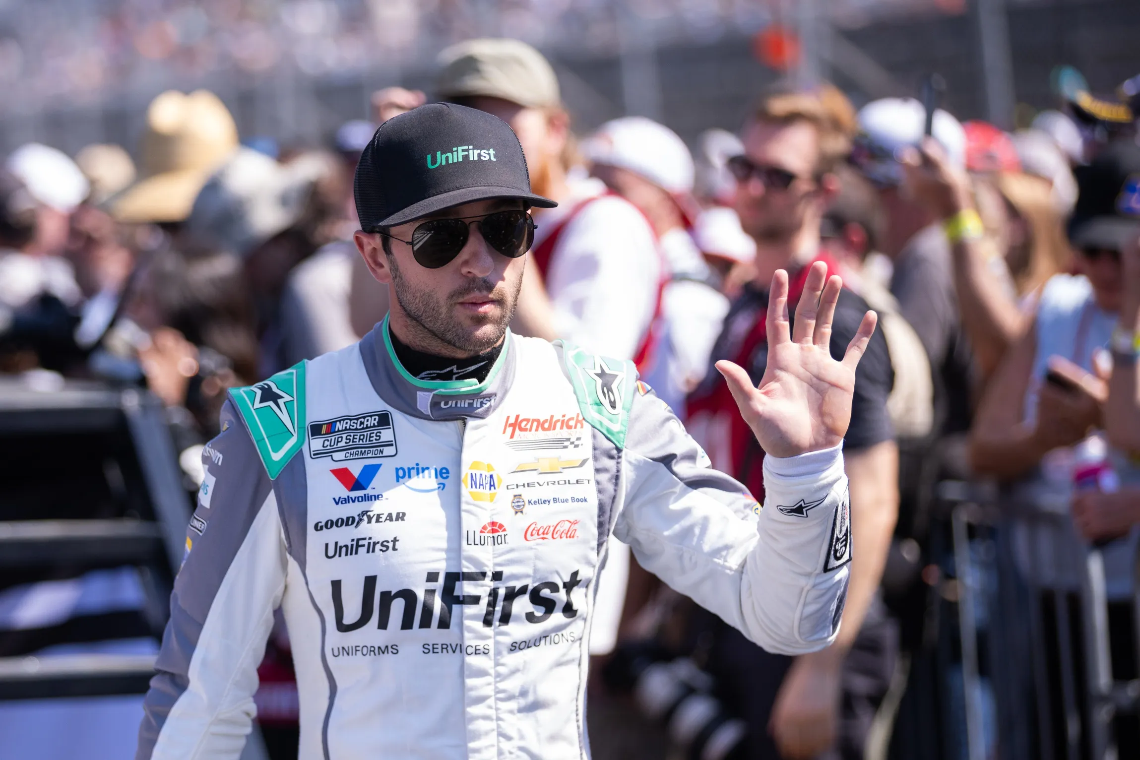 Chase Elliott Opens Up About Forgiving Denny Hamlin After Long-Term Tensions