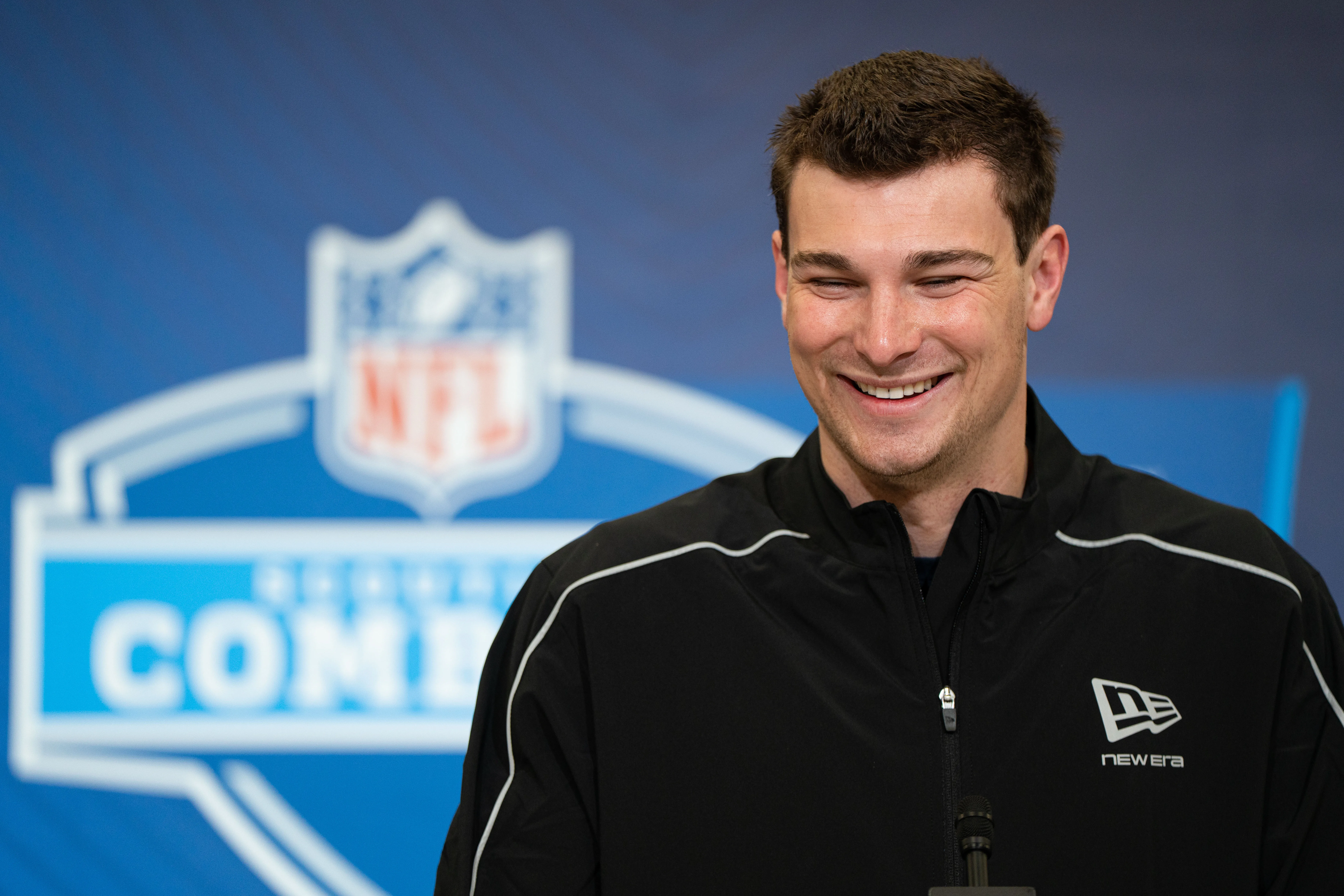 “He’s a National Champion, Winner,” Raiders HC Klint Kubiak Praises Fernando Mendoza and Hints at the No. 1 Pick