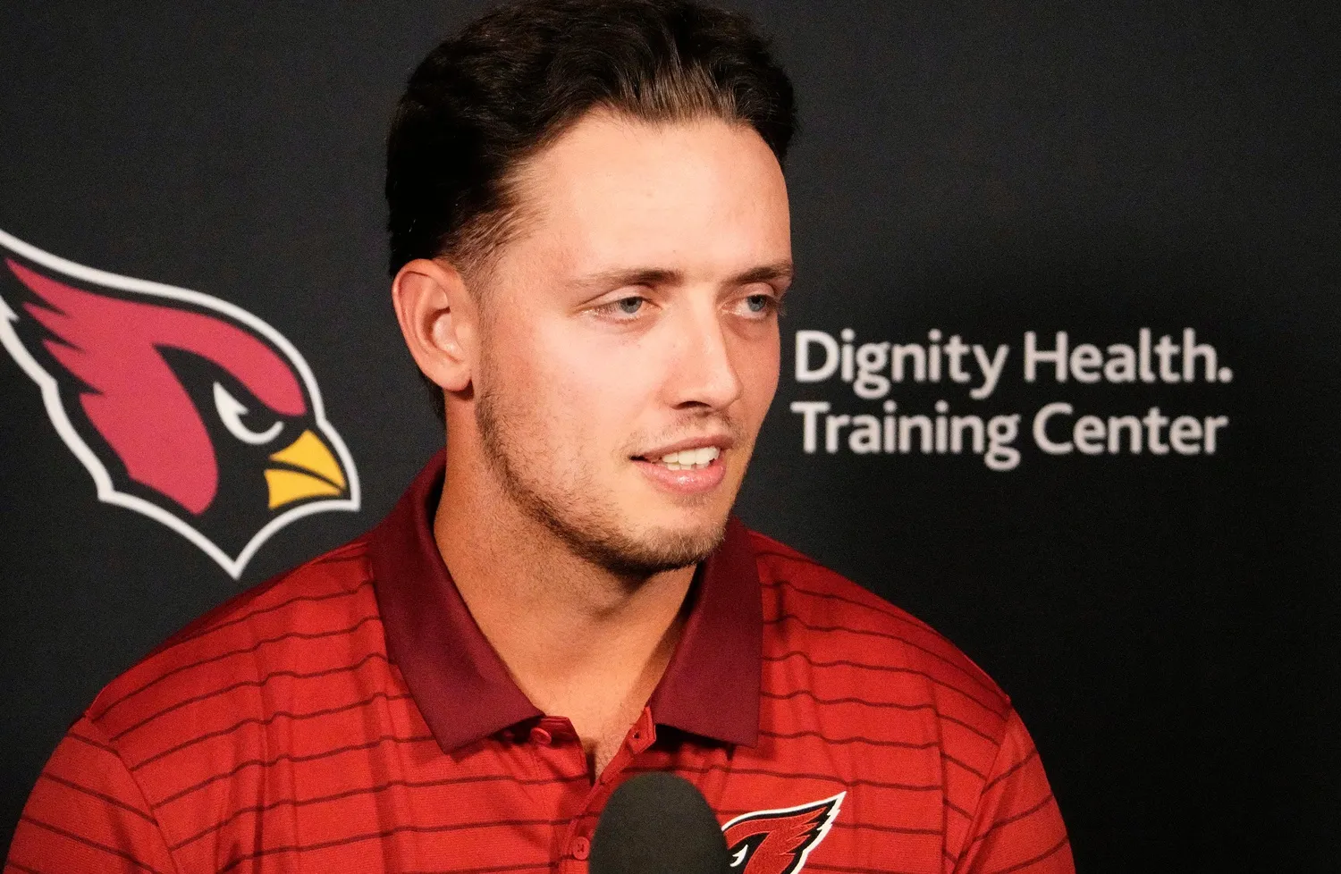 Cardinals’ Carson Beck Embraces “Poison” of Outside Noise as Rookie QB Prospect