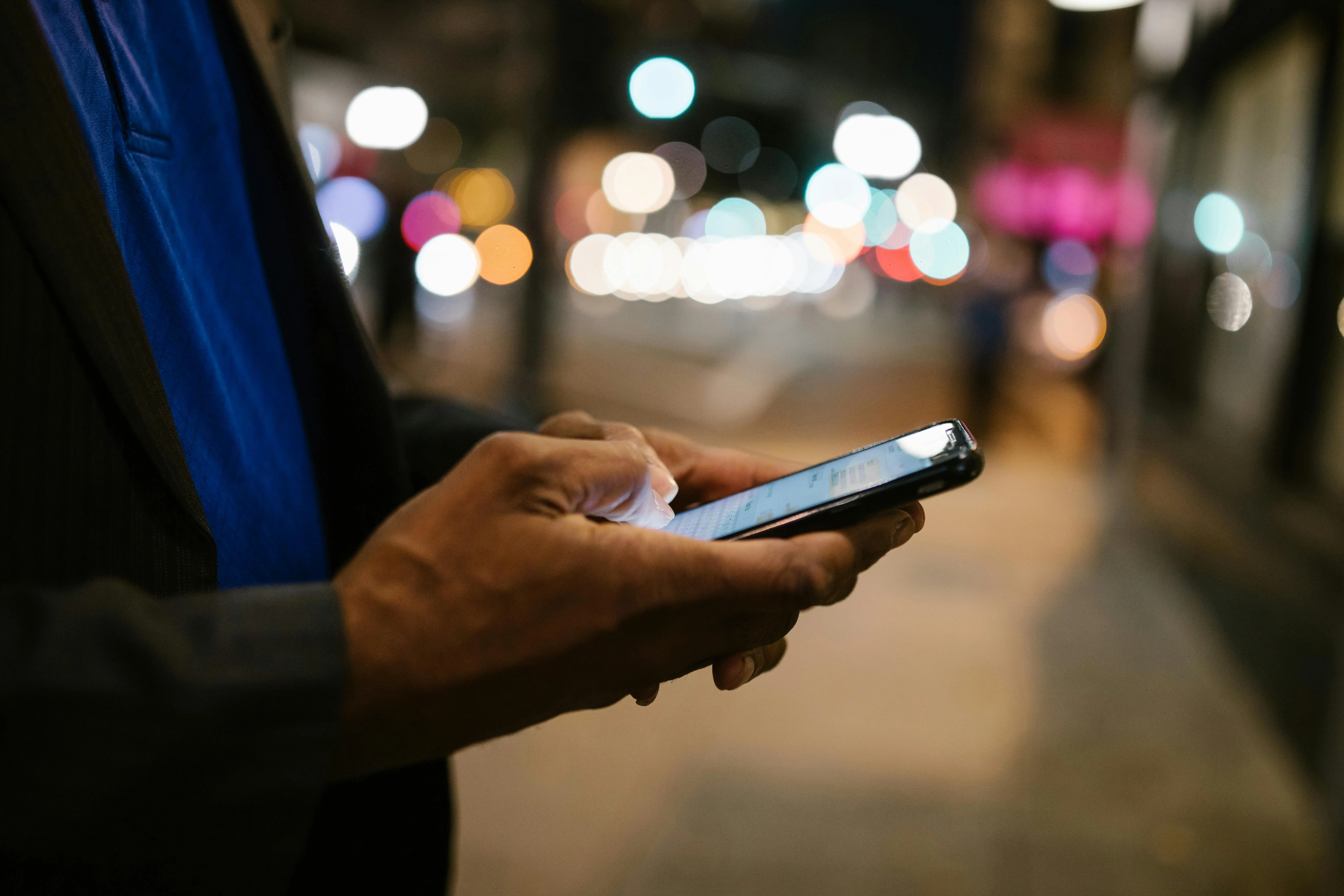 RDNE Stock project on Pexels