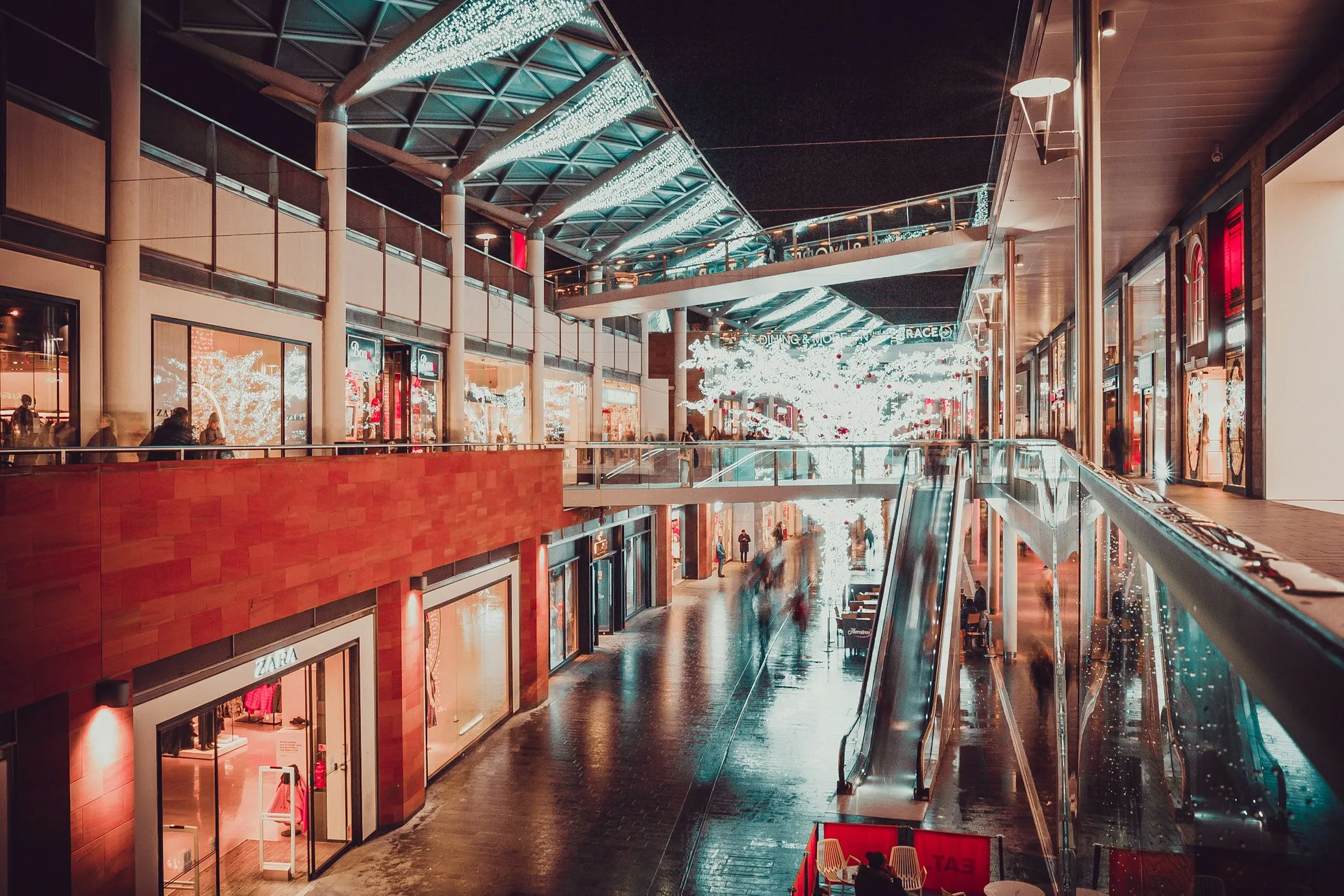 15 Classic Shopping Malls from the Past—Are Any Still Open?