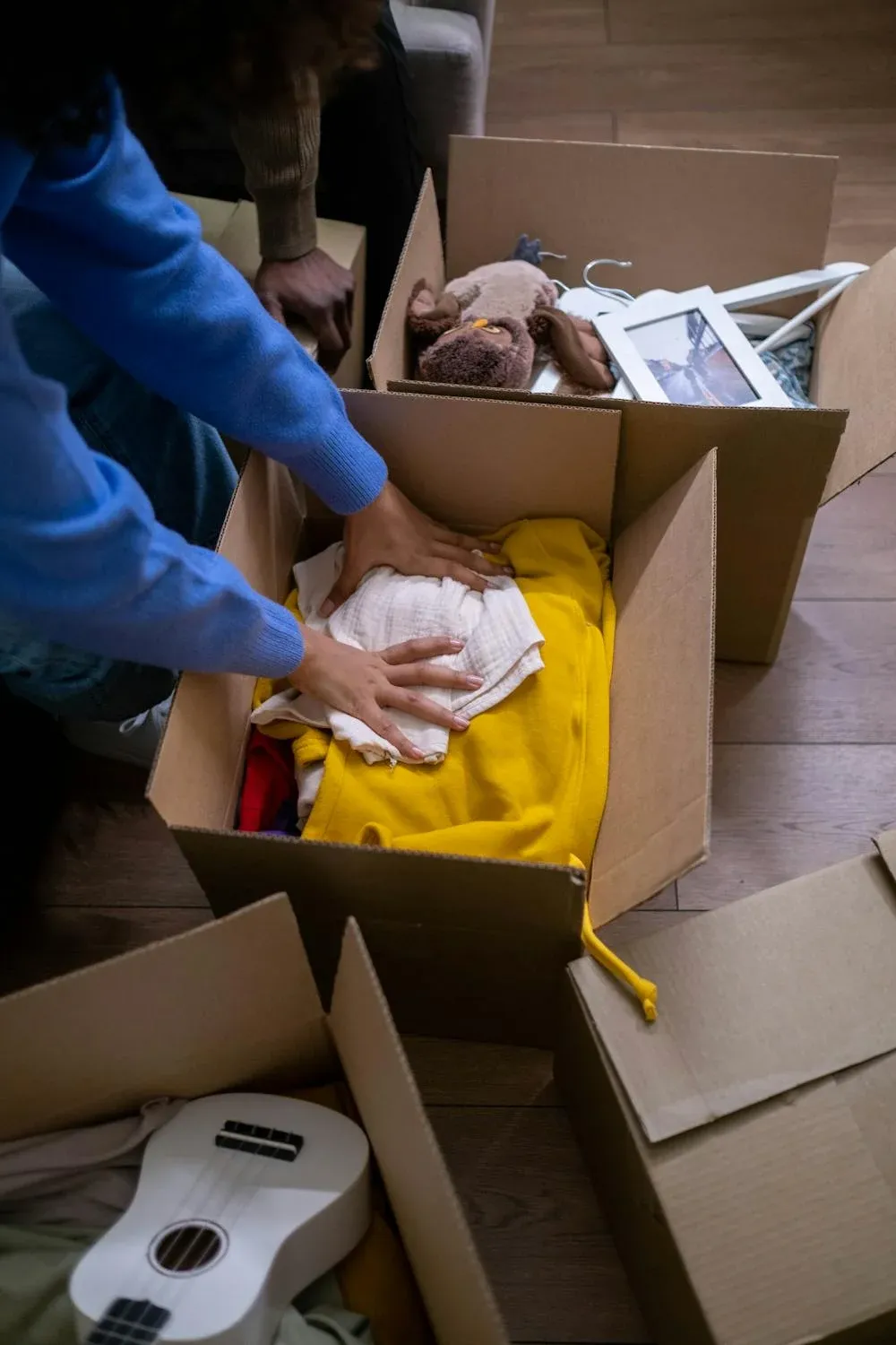 10 Ways People Are Quietly Decluttering Their Lives in 2025