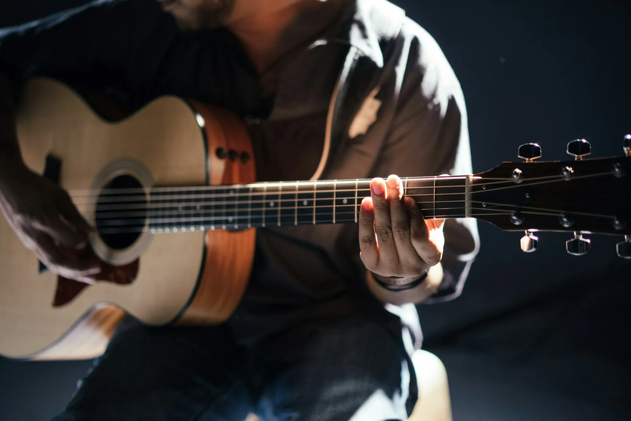 13 Music Artists Who Vanished After One Big Hit