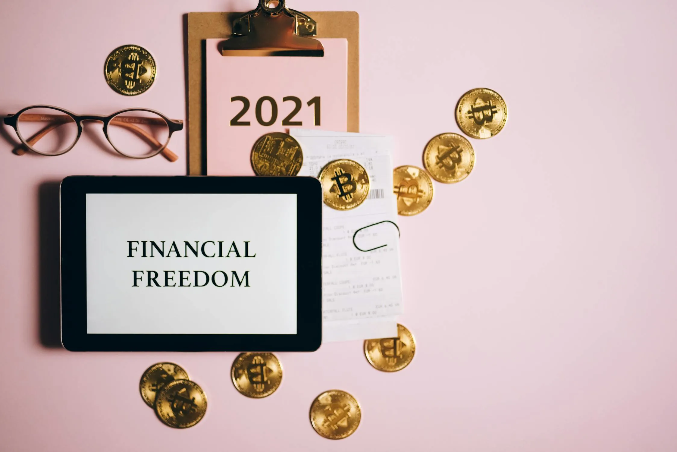 20 Financial Goals You Should Set Every Decade