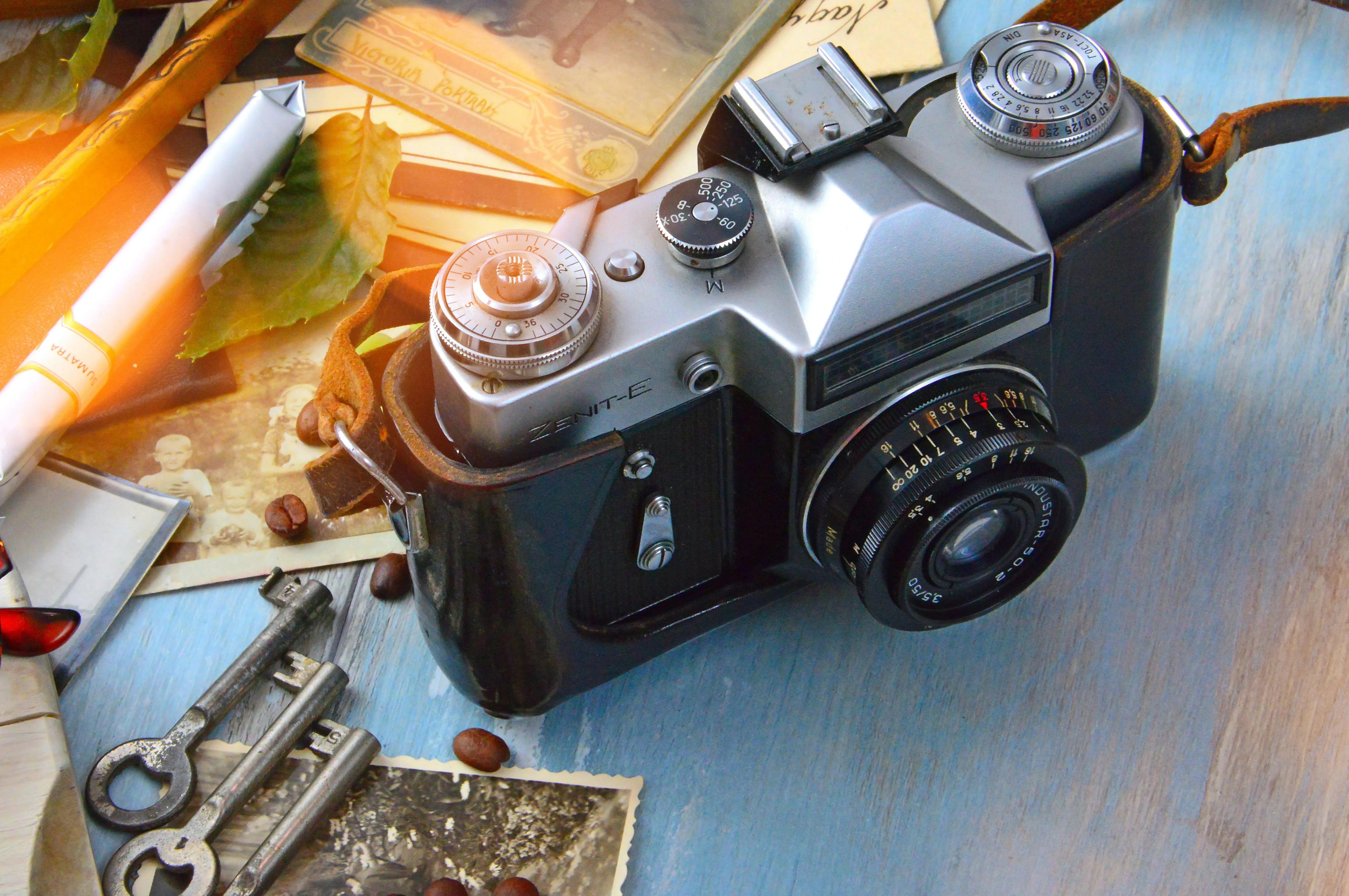 12 Historical Photos That Changed How We See the Past