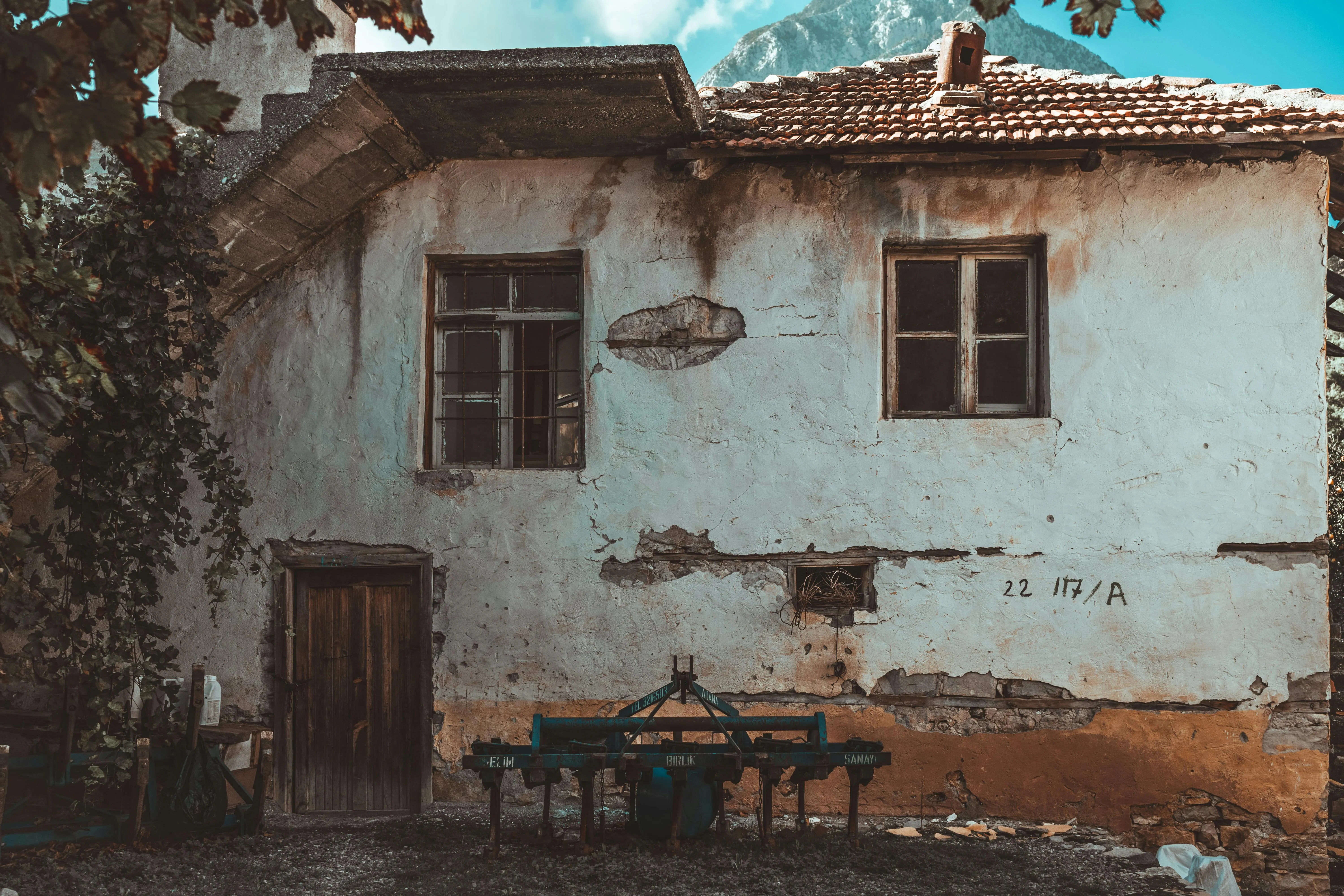14 Hidden Objects Found Inside Walls of Old Homes
