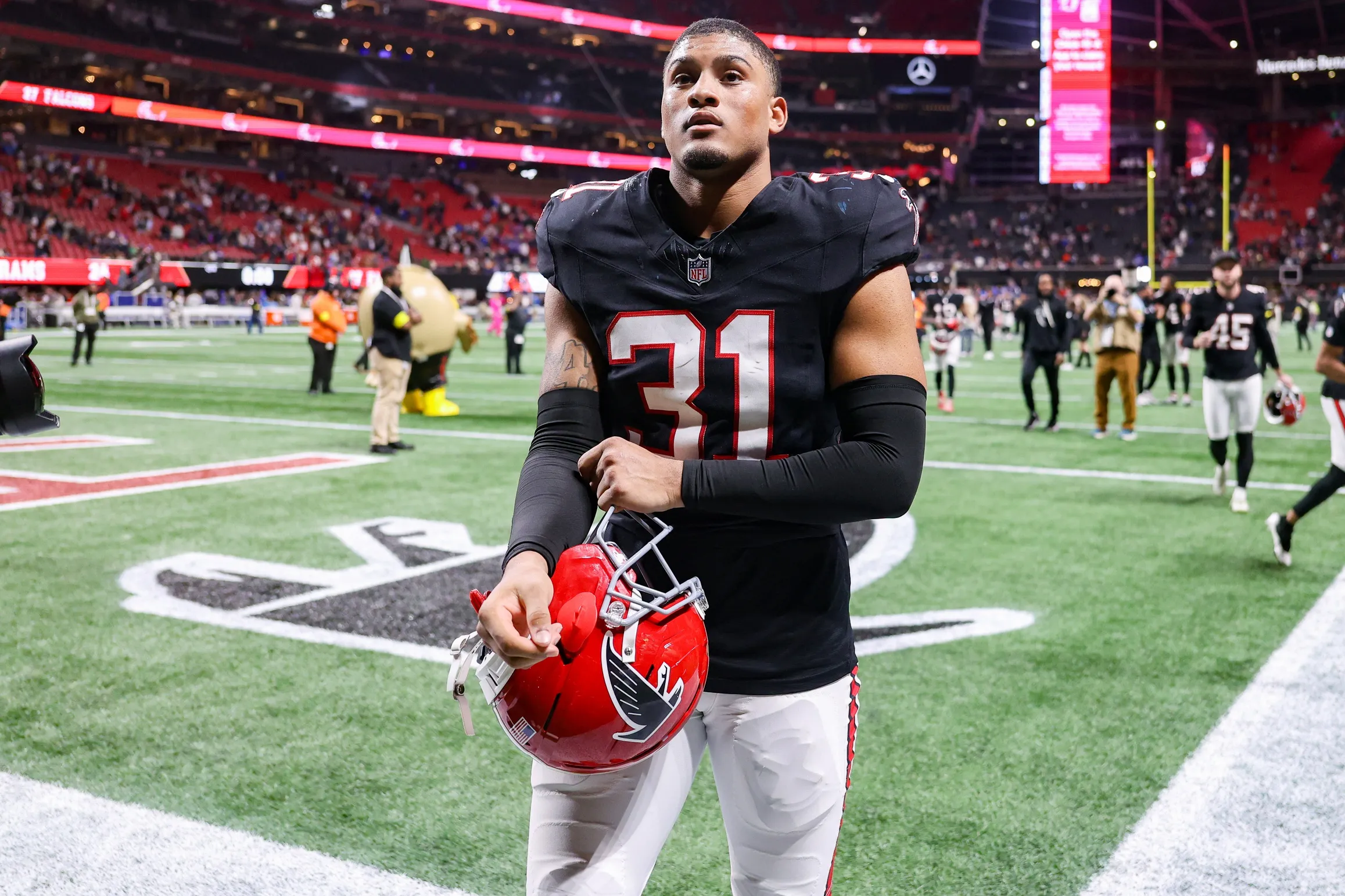 Xavier Watts Emerges as Defensive Star in Falcons’ Win Over Rams