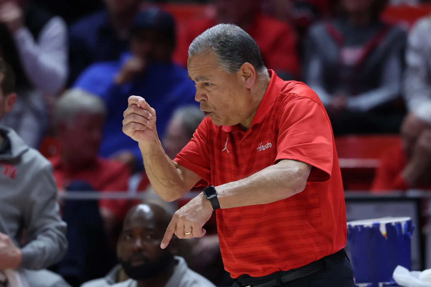 Kellen Sampson Defends Father Amid Houston’s Three-Game Slump