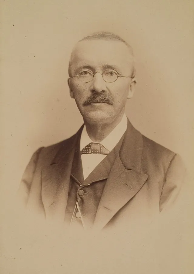 Ed. Schultze Hofphotograph Heidelberg Plöckstrasse 79 on Wikimedia Commons