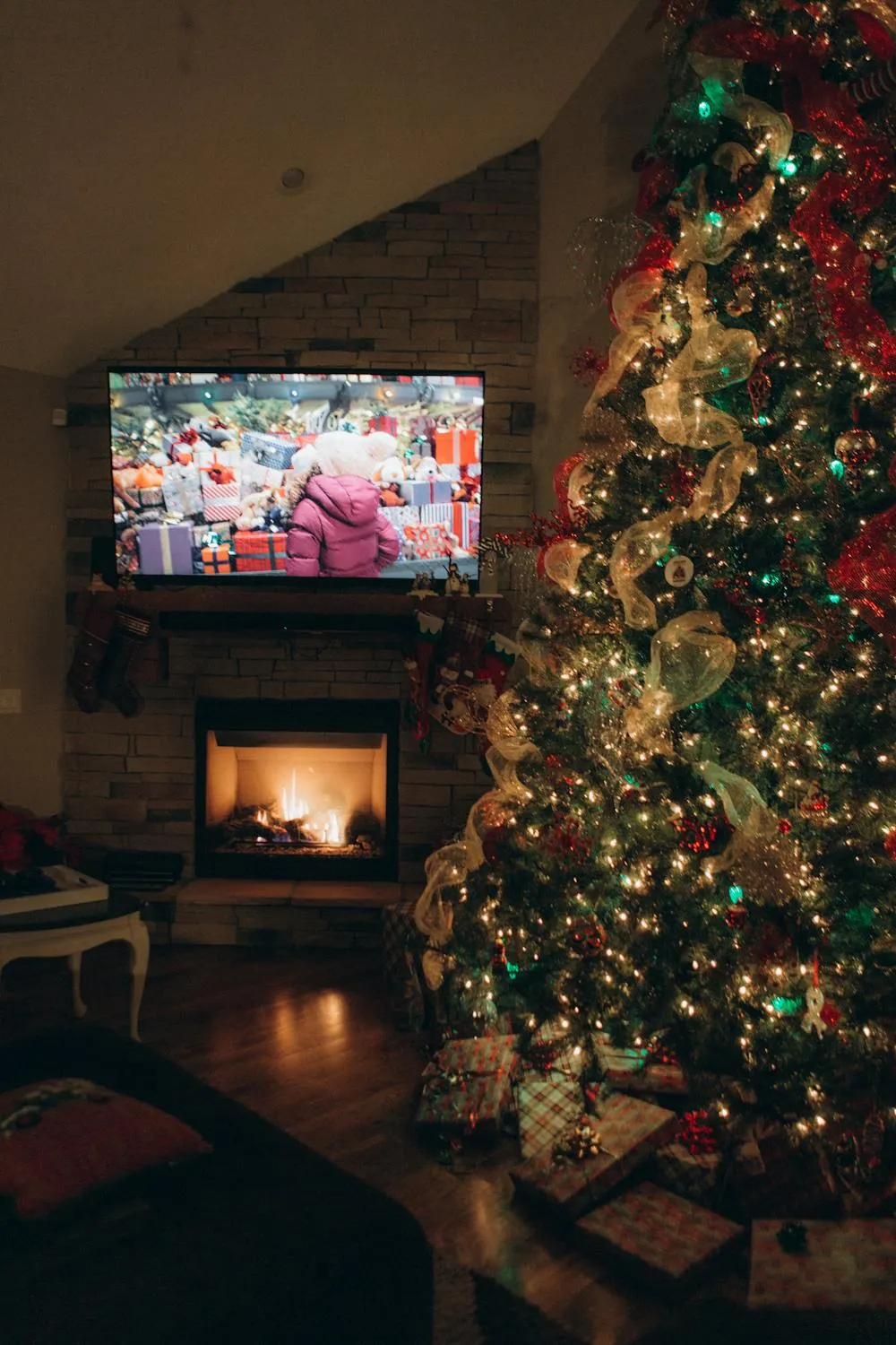 10 Holiday Specials from the Past That Have Disappeared from TV