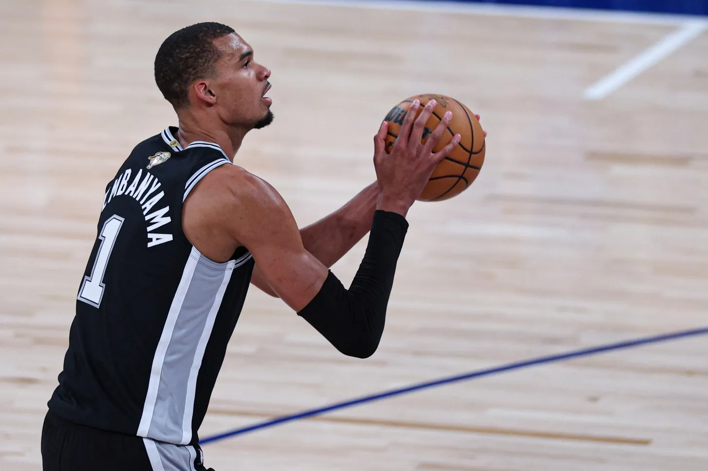 Victor Wembanyama Leads Spurs Revival as Finals Series Tightens Against Knicks