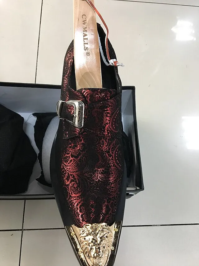 Cici water on Wikimedia Commons