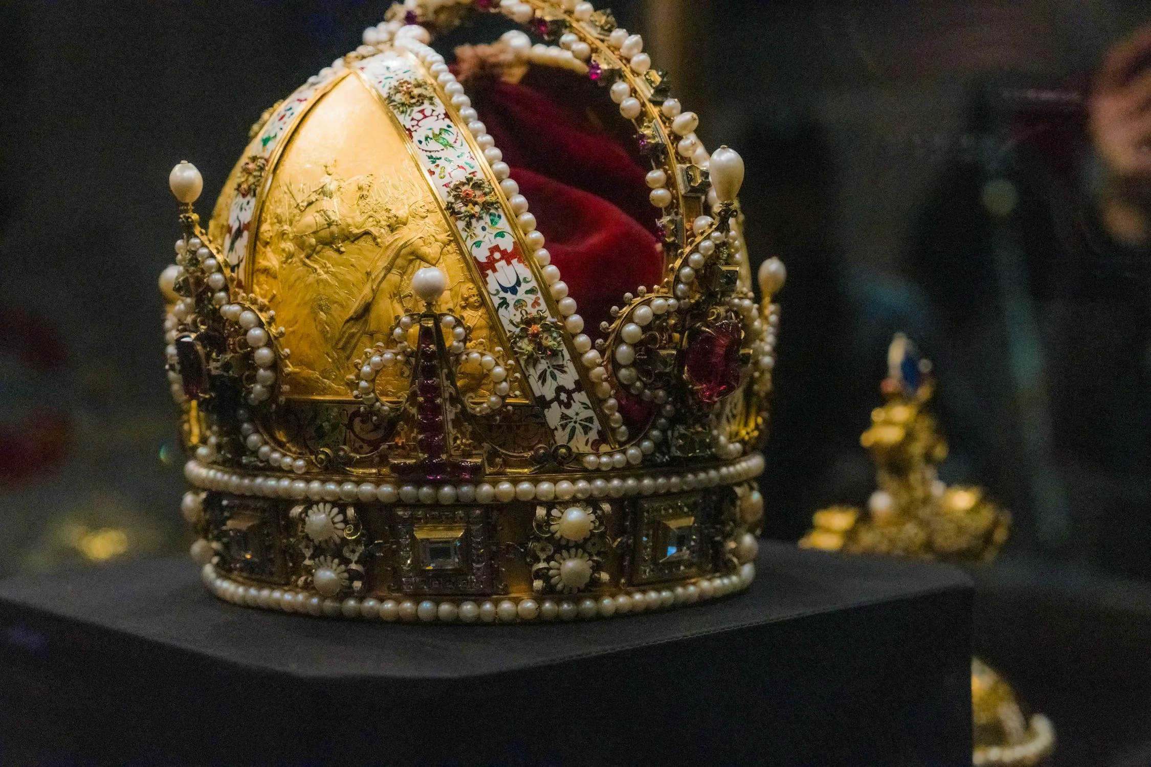 20 Royals Who Broke All the Rules and Changed History