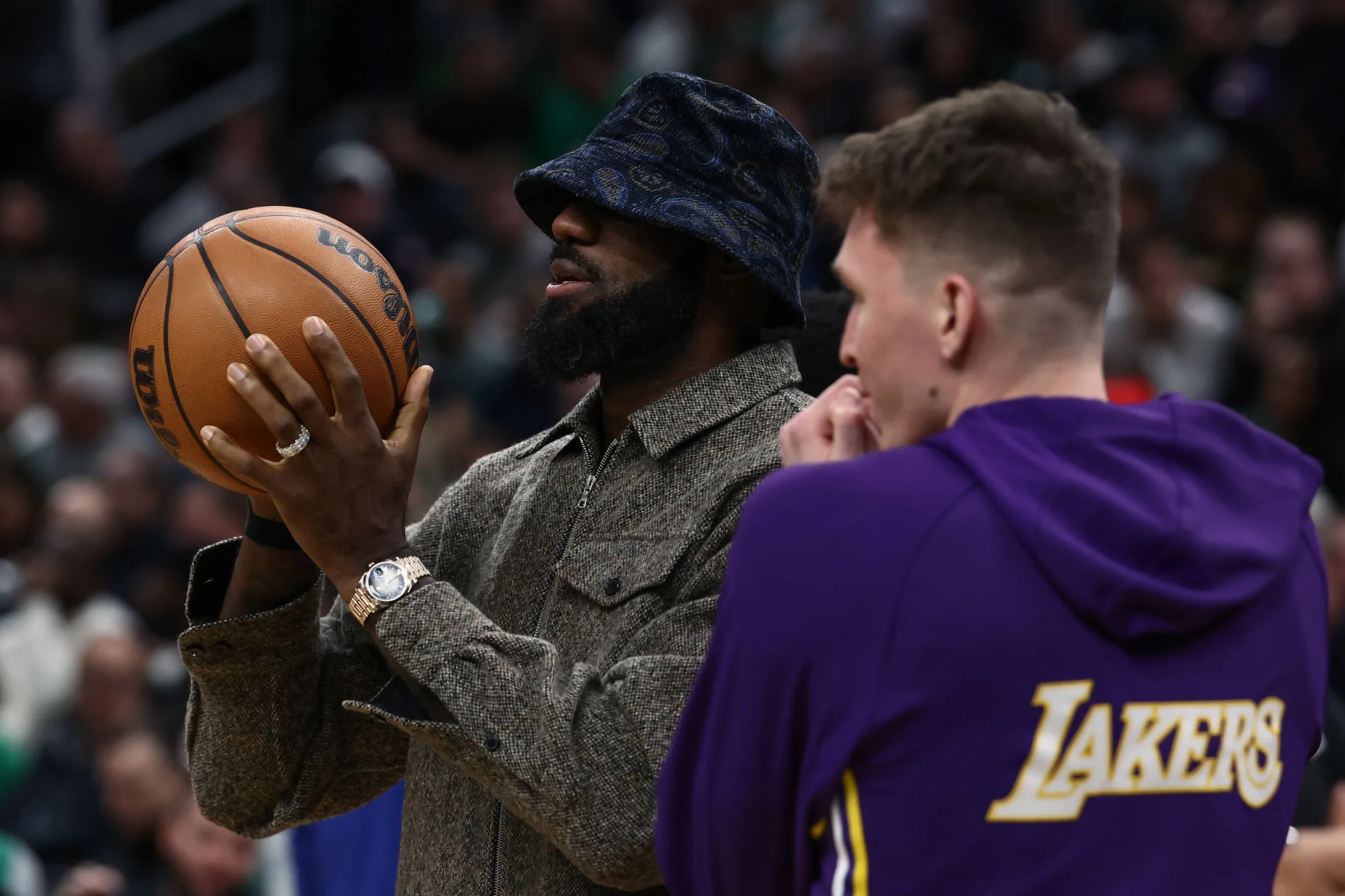 LeBron James Expected to Return as Lakers Prepare for 76ers Matchup