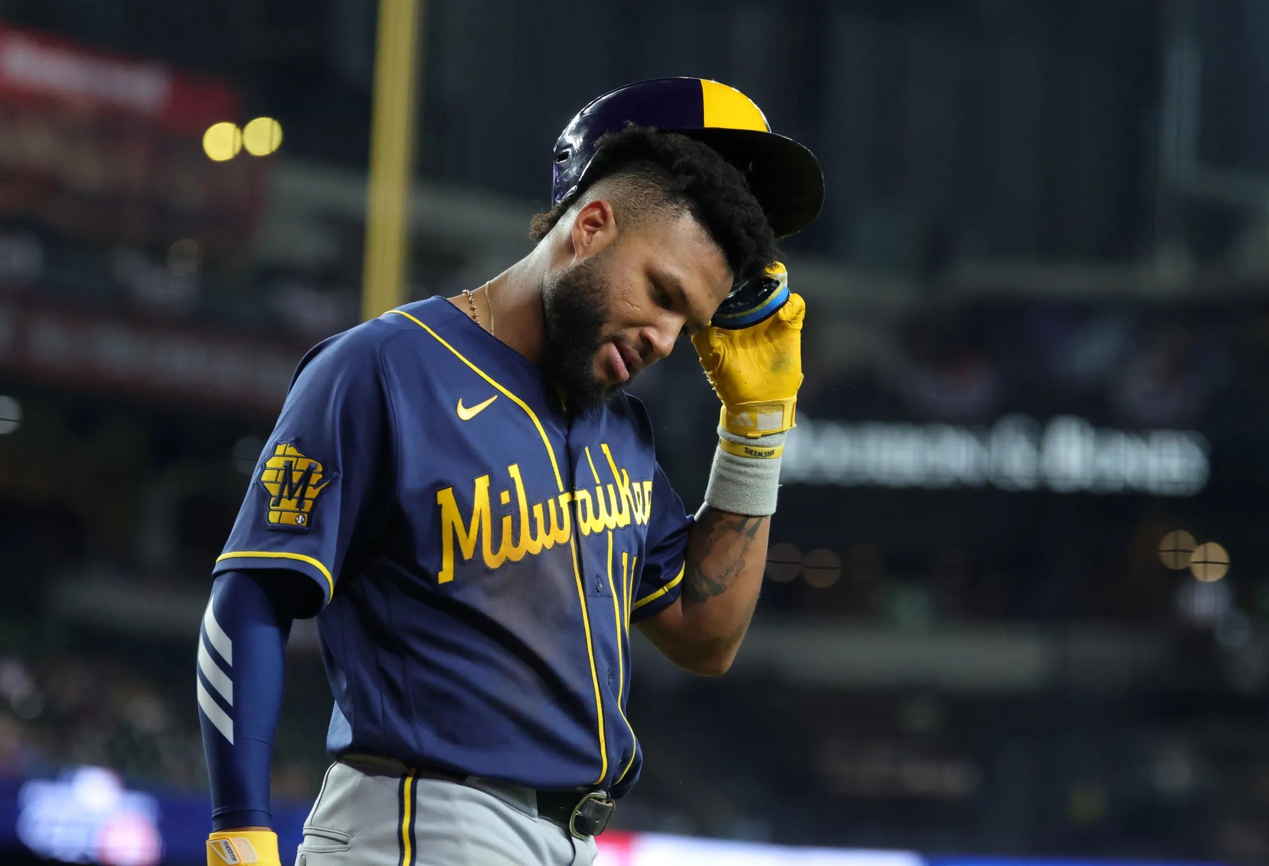 Jackson Chourio Tries Left-Handed Swing as Brewers Cruise Past Cardinals