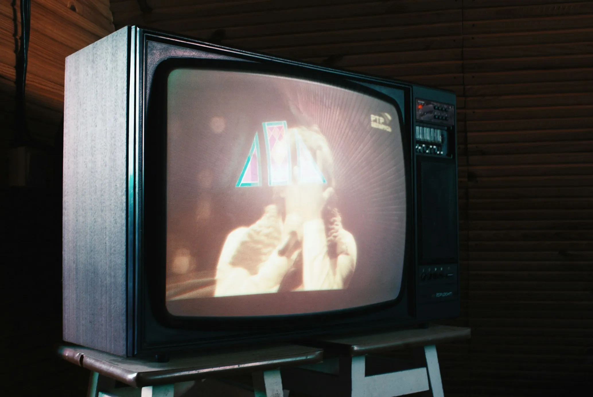 10 TV Networks That Were Huge in the ’80s but Are Forgotten Now