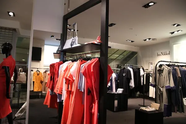 13 Department Stores That Disappeared After 100+ Years in Business