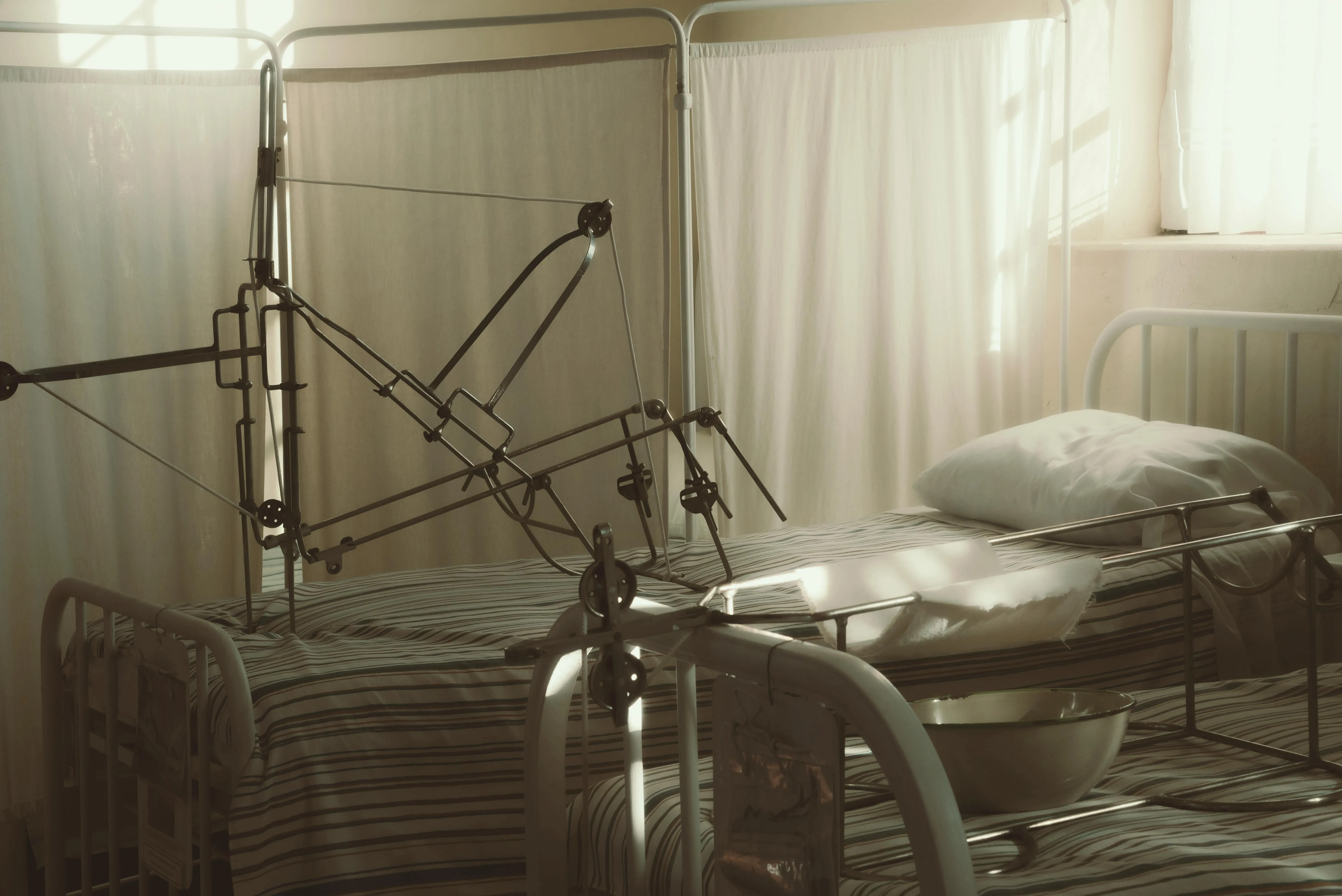 14 Hospital Tools From the 1900s