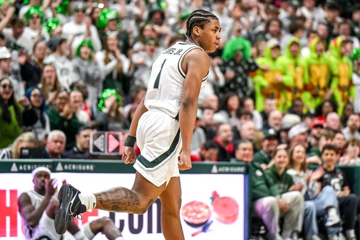 Michigan State Edges Ohio State Amid Controversial Play by Fears