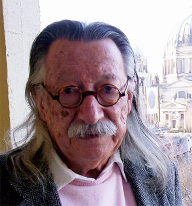 Ulrich Hansen on Wikimedia Commons