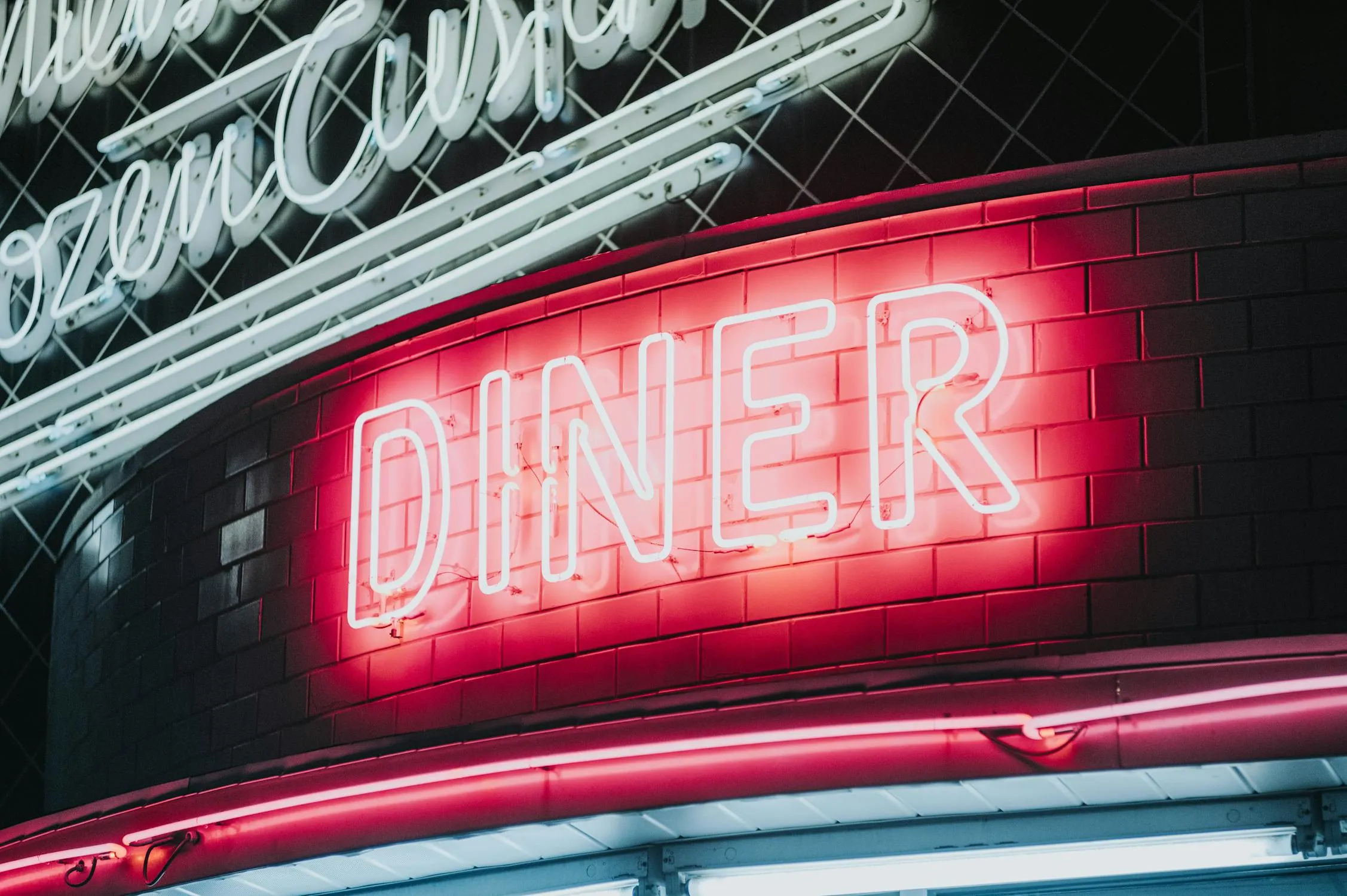 17 Things Every Local Hangout Offered in the 1970s That Vanished