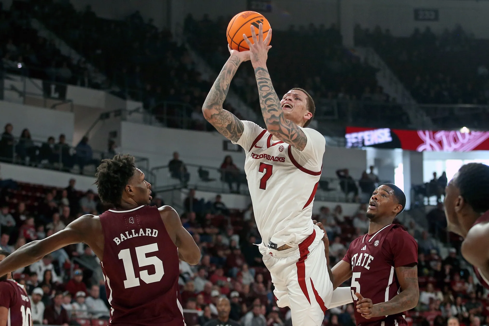 Arkansas Dominates LSU Behind Trevon Brazile’s All-Around Performance