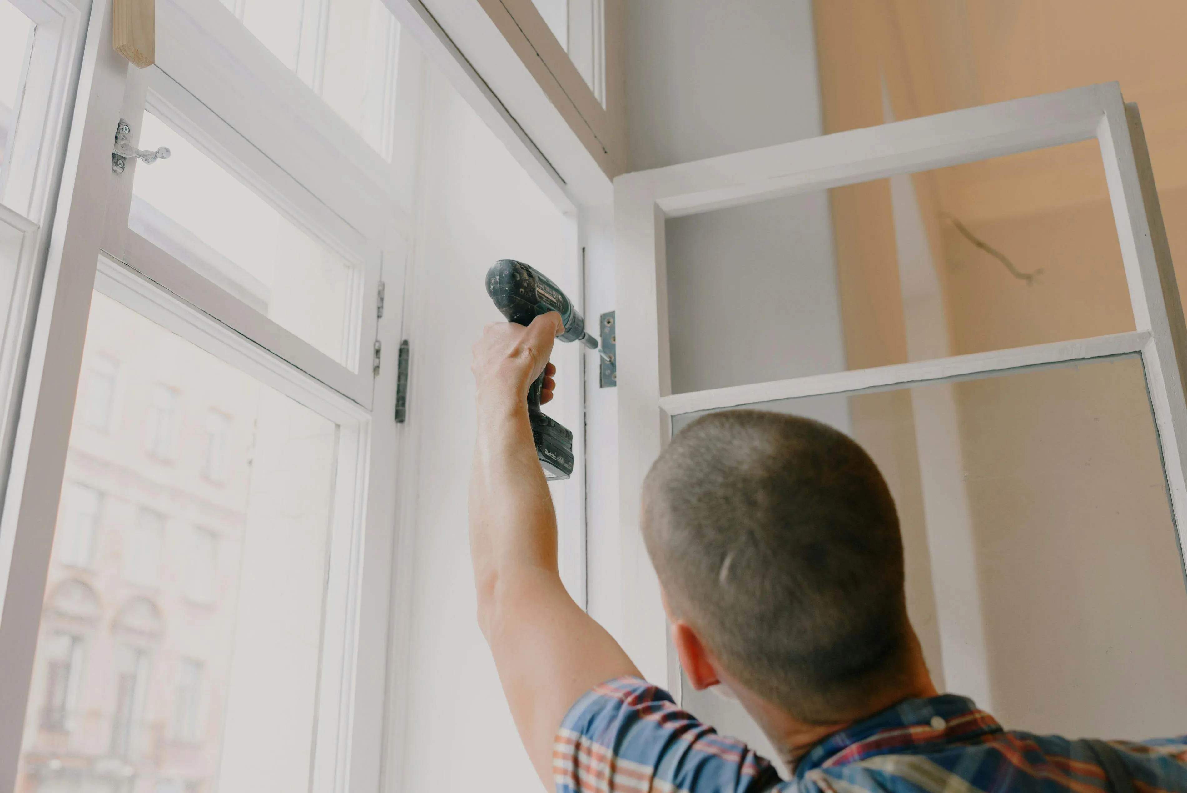 13 DIY Fixes Our Parents Used Instead of Calling a Pro