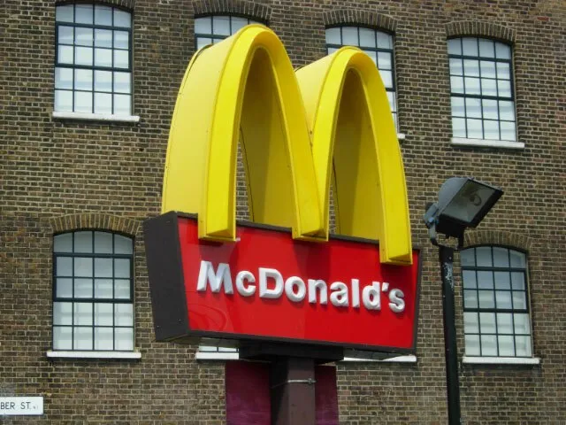 15 Popular Fast-Food Items from the 1980s