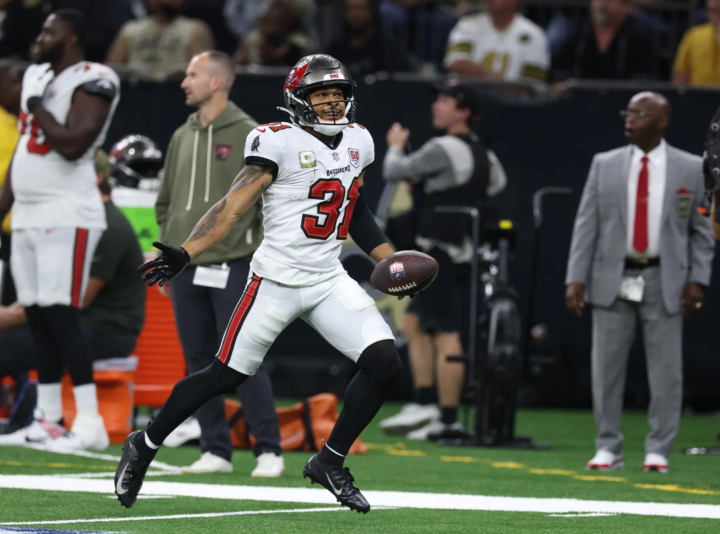 Buccaneers' Win Marred by Controversial Whistle Call Involving Antoine Winfield Jr.