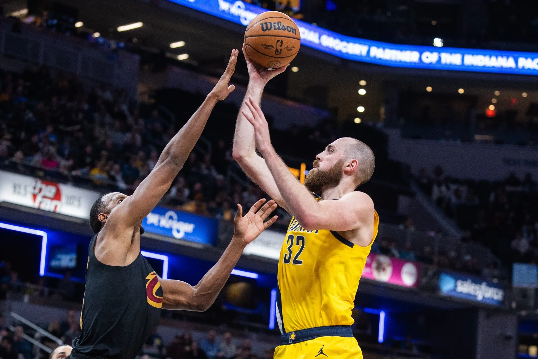 Huff’s Fourth-Quarter Slam Ignites Pacers in Rout of Heat