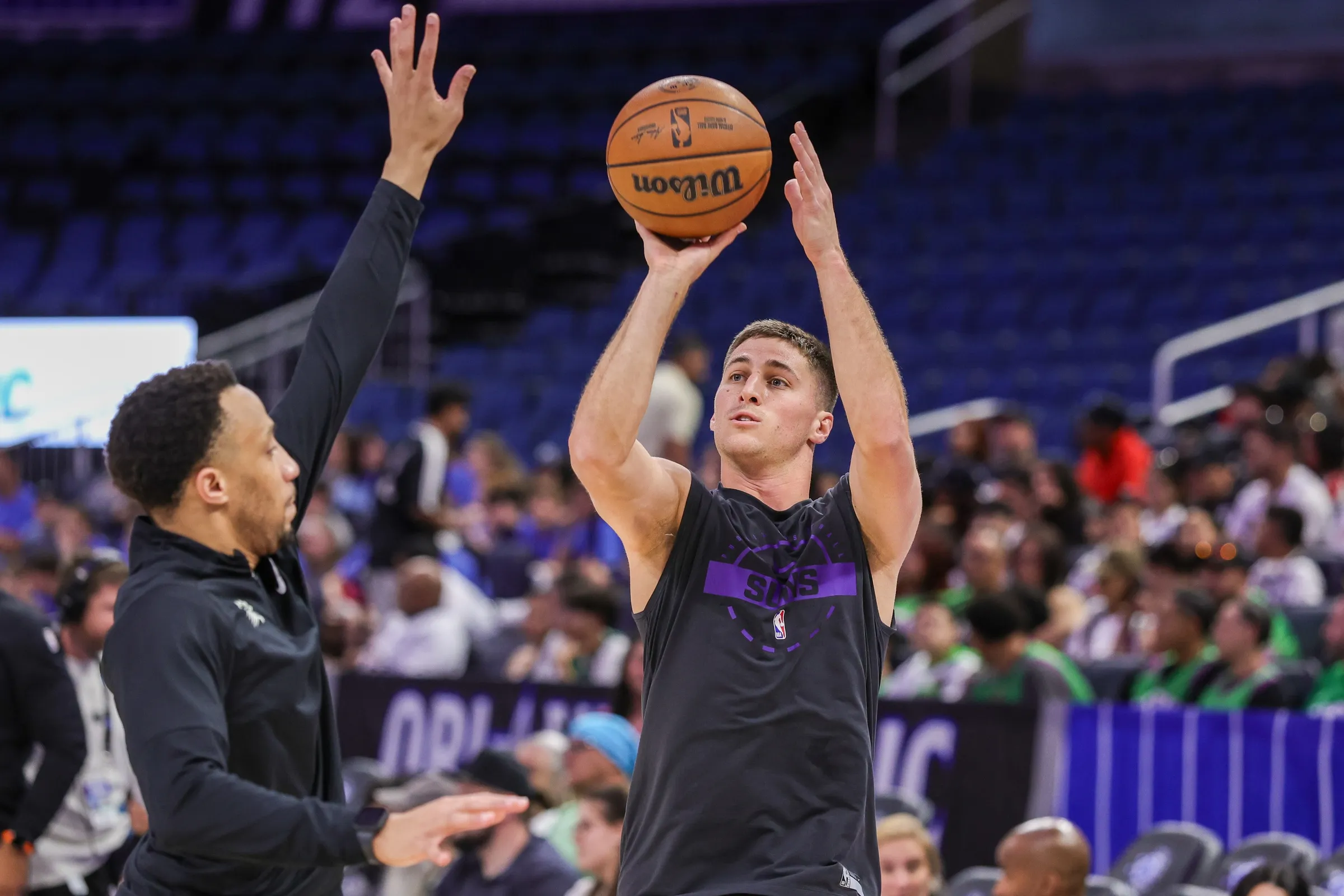 Collin Gillespie Sets Suns 3-Point Record in Loss to Hornets