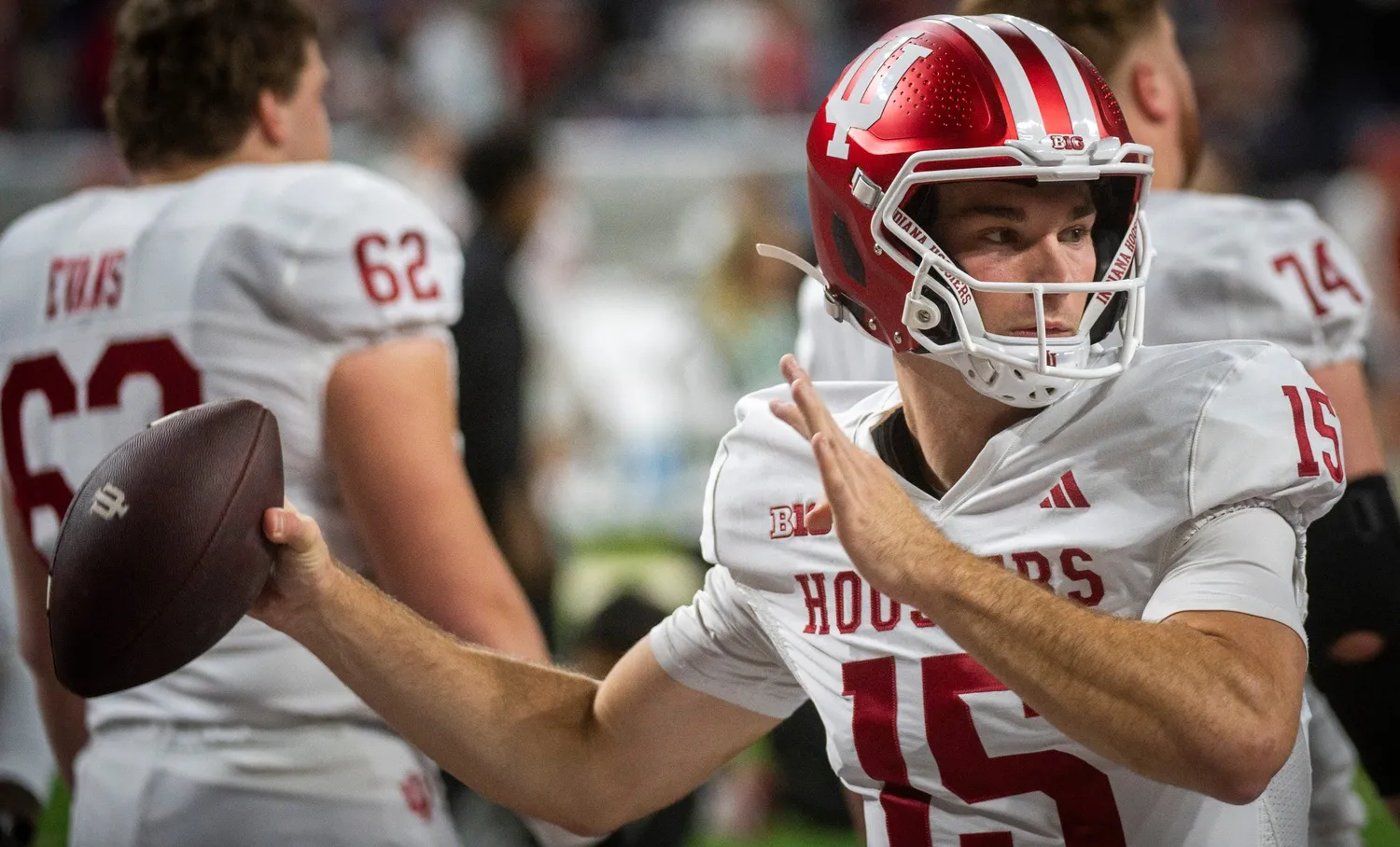 Indiana’s Fernando Mendoza Wins Maxwell and Davey O’Brien Awards After Historic Season