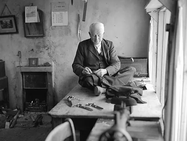 Geoff Charles on Wikimedia Commons