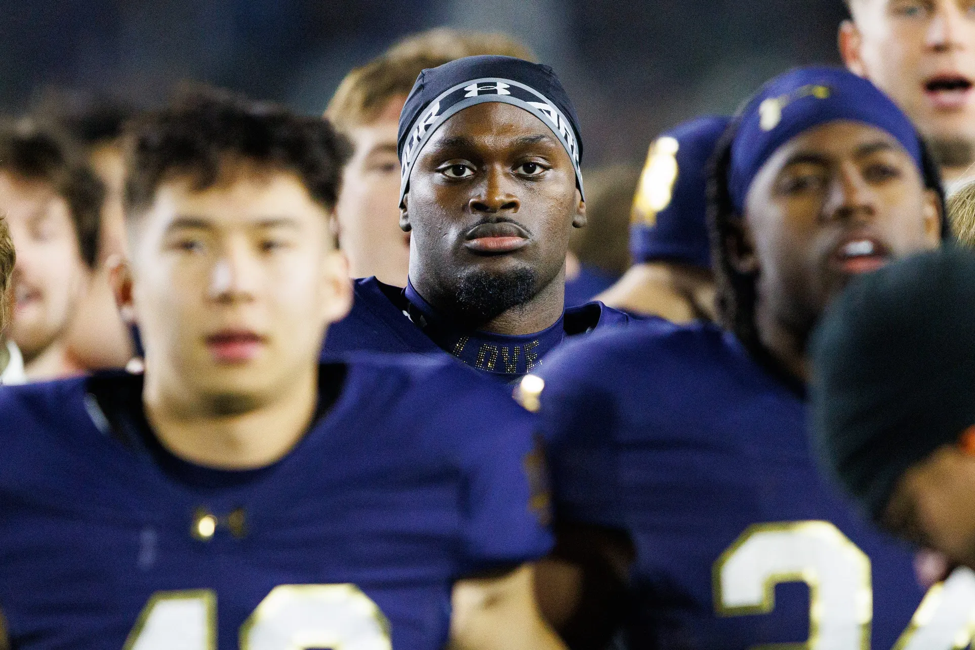 Jeremiyah Love Ties Jerome Bettis’ Notre Dame Single-Season Touchdown Record in 70-7 Win Over Syracuse