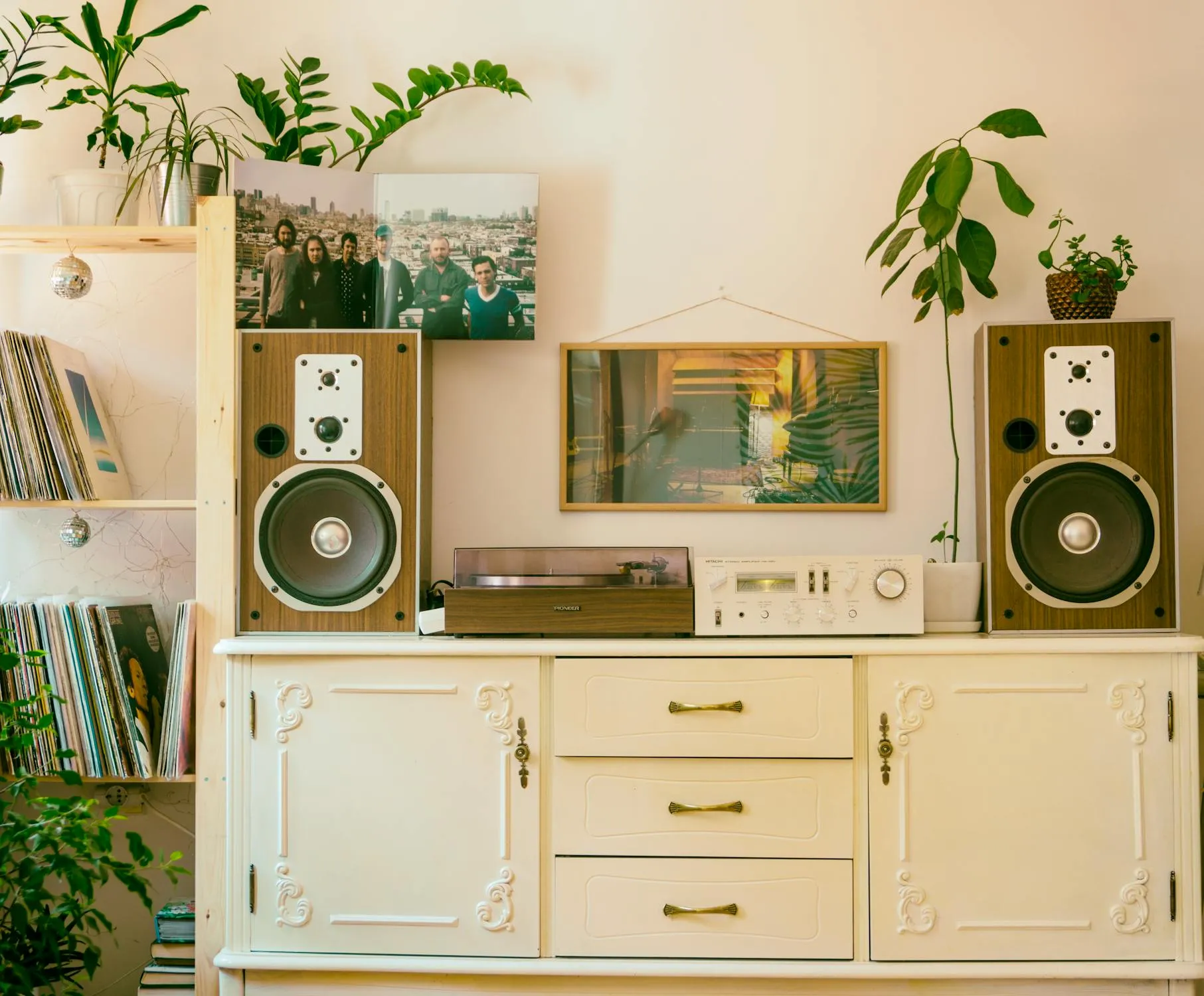 12 Outdated Home Decor Trends We All Thought Looked Great