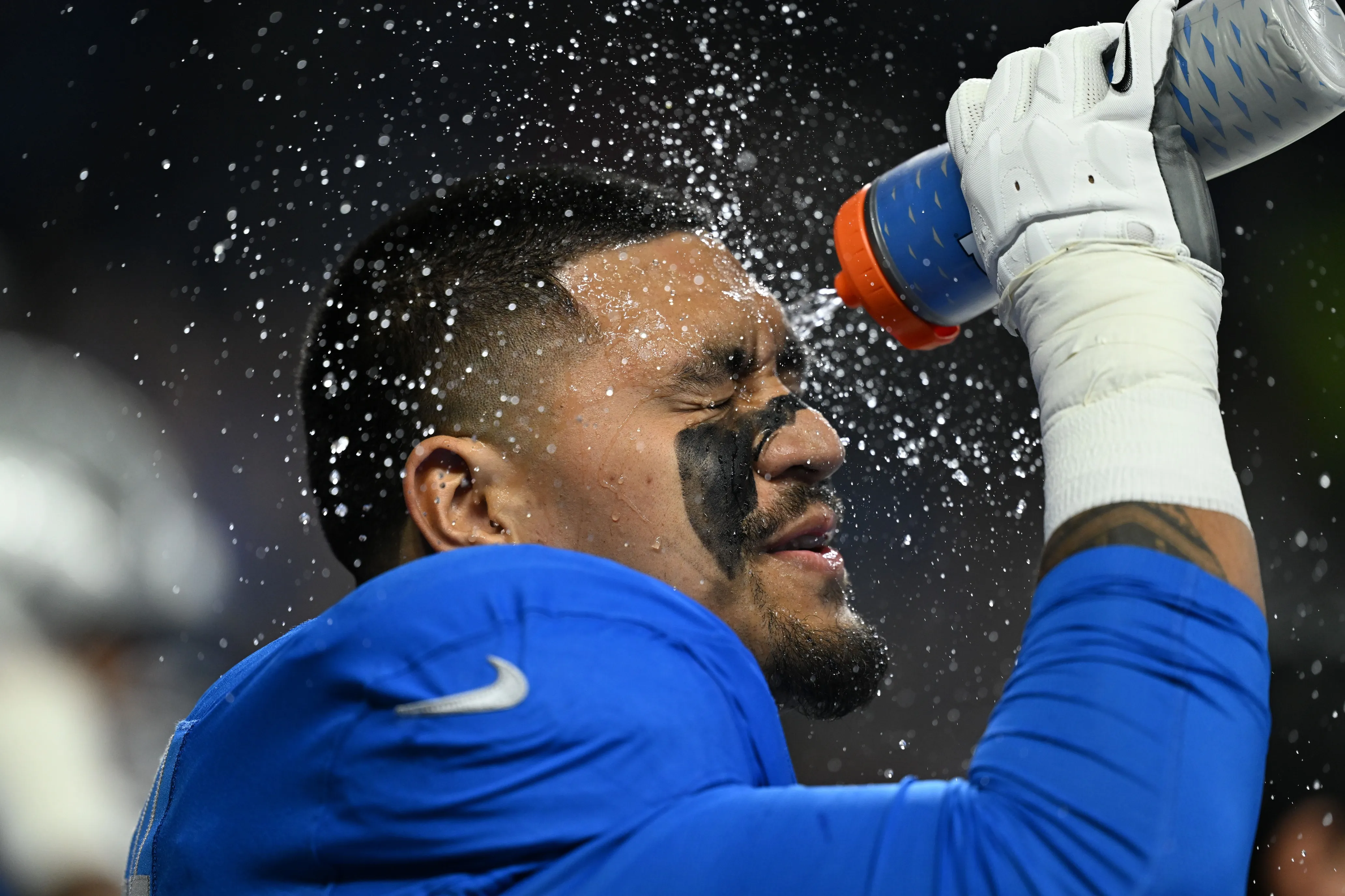 Lions Aim to Rebound as Offensive Line Nears Full Strength for Crucial Cowboys Clash