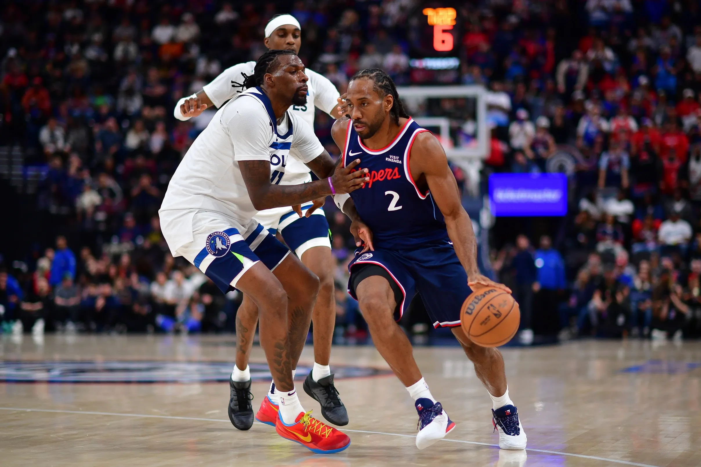 Kawhi Leonard’s 45-Point Masterclass Powers Clippers Past Timberwolves Amid Postgame Tensions