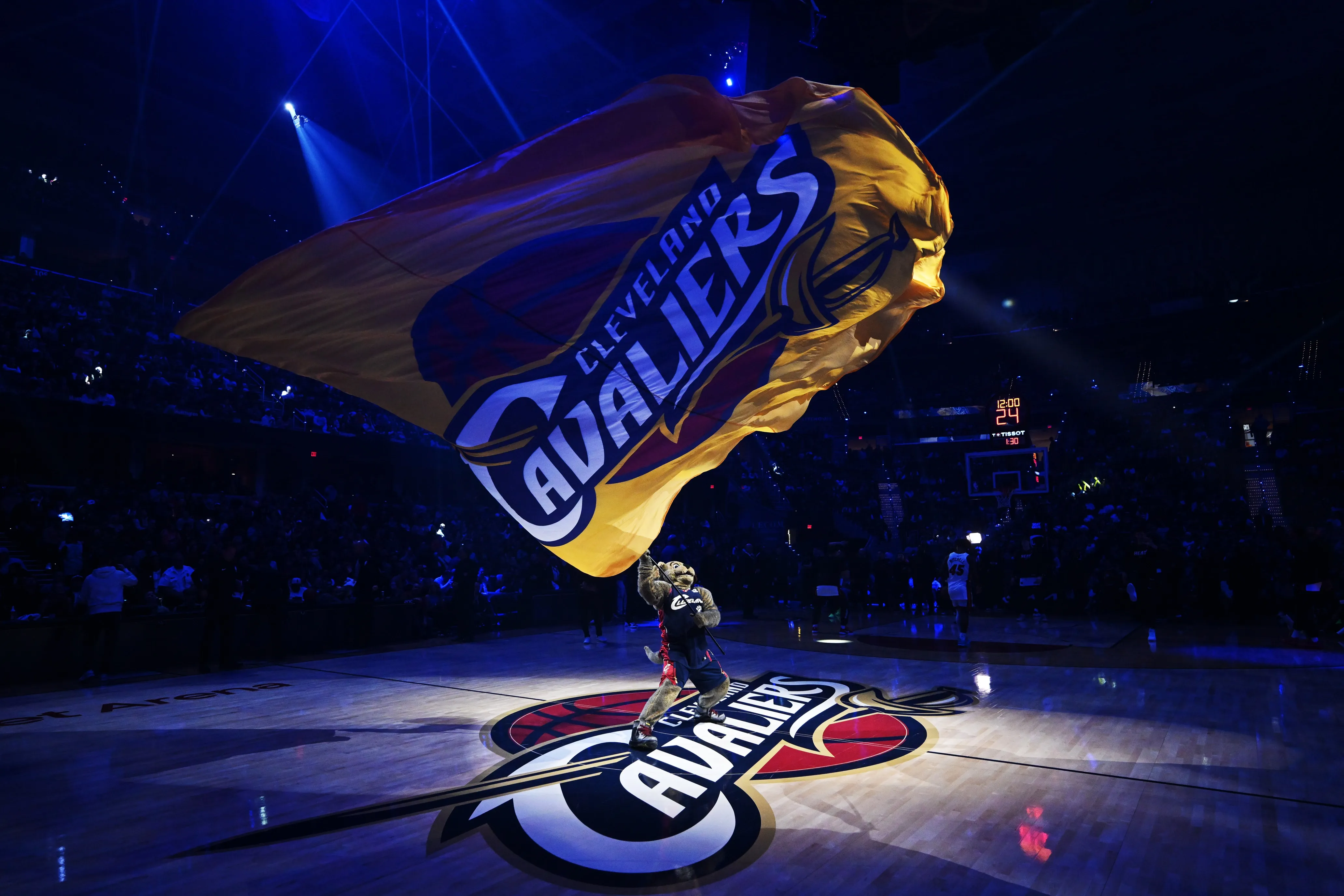 Bill Simmons Questions Miami Heat’s Strategy as 10th Seed Struggles