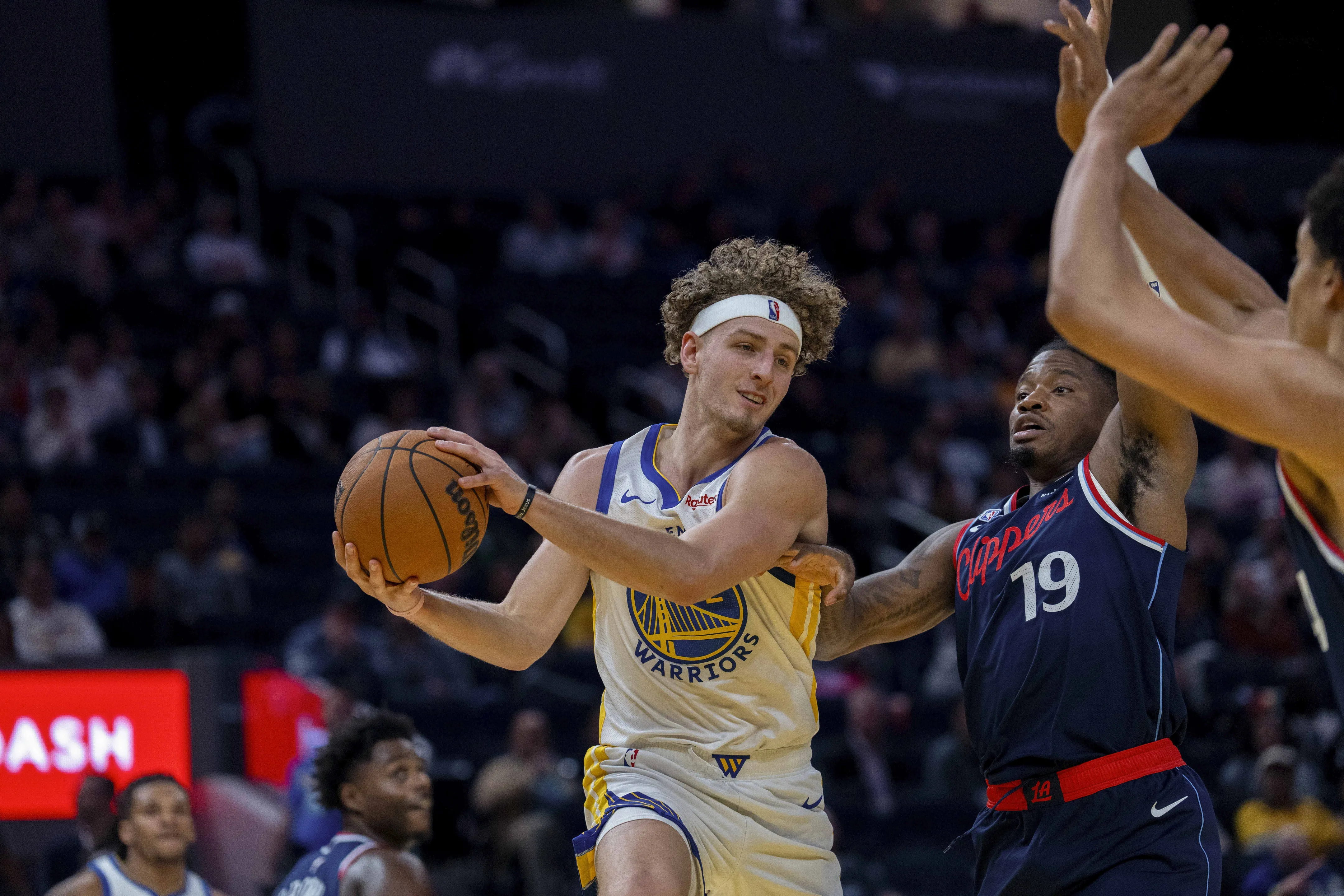 Warriors Dominate Clippers with Strong Third Quarter, Butler Reaches Milestone