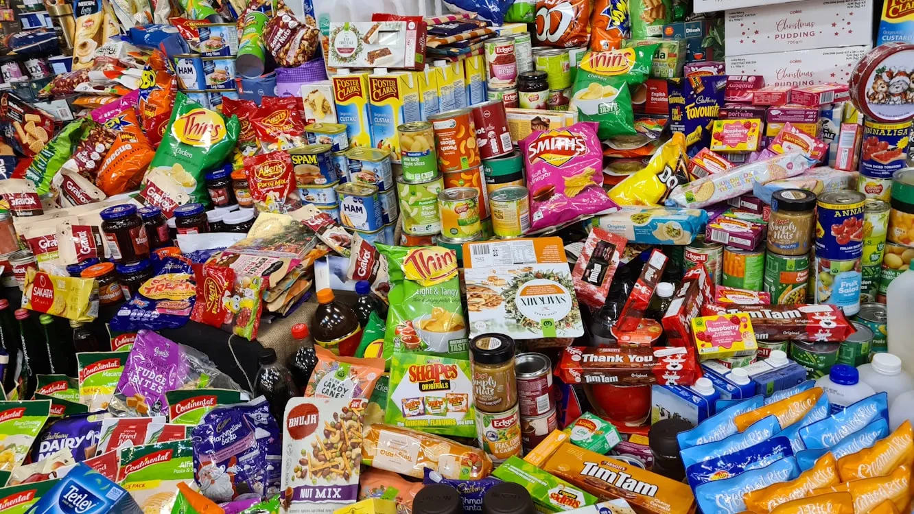 18 Retro Snacks from the ’90s That Vanished from Shelves
