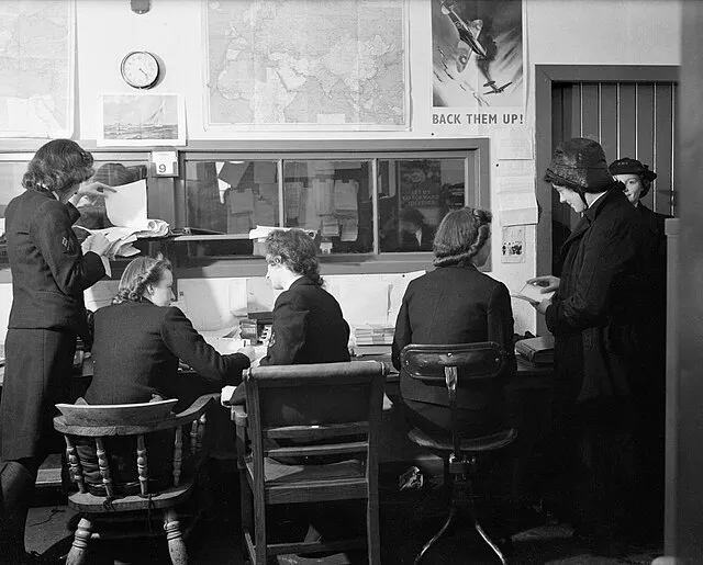 Coote, R G G (Lt), Royal Navy official photographer on Wikimedia Commons