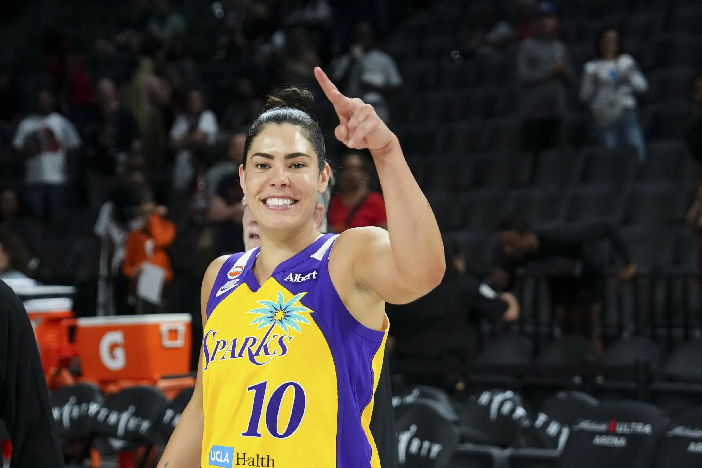 Kelsey Plum Powers Sparks Past Aces as Offense Hits New Gear Early