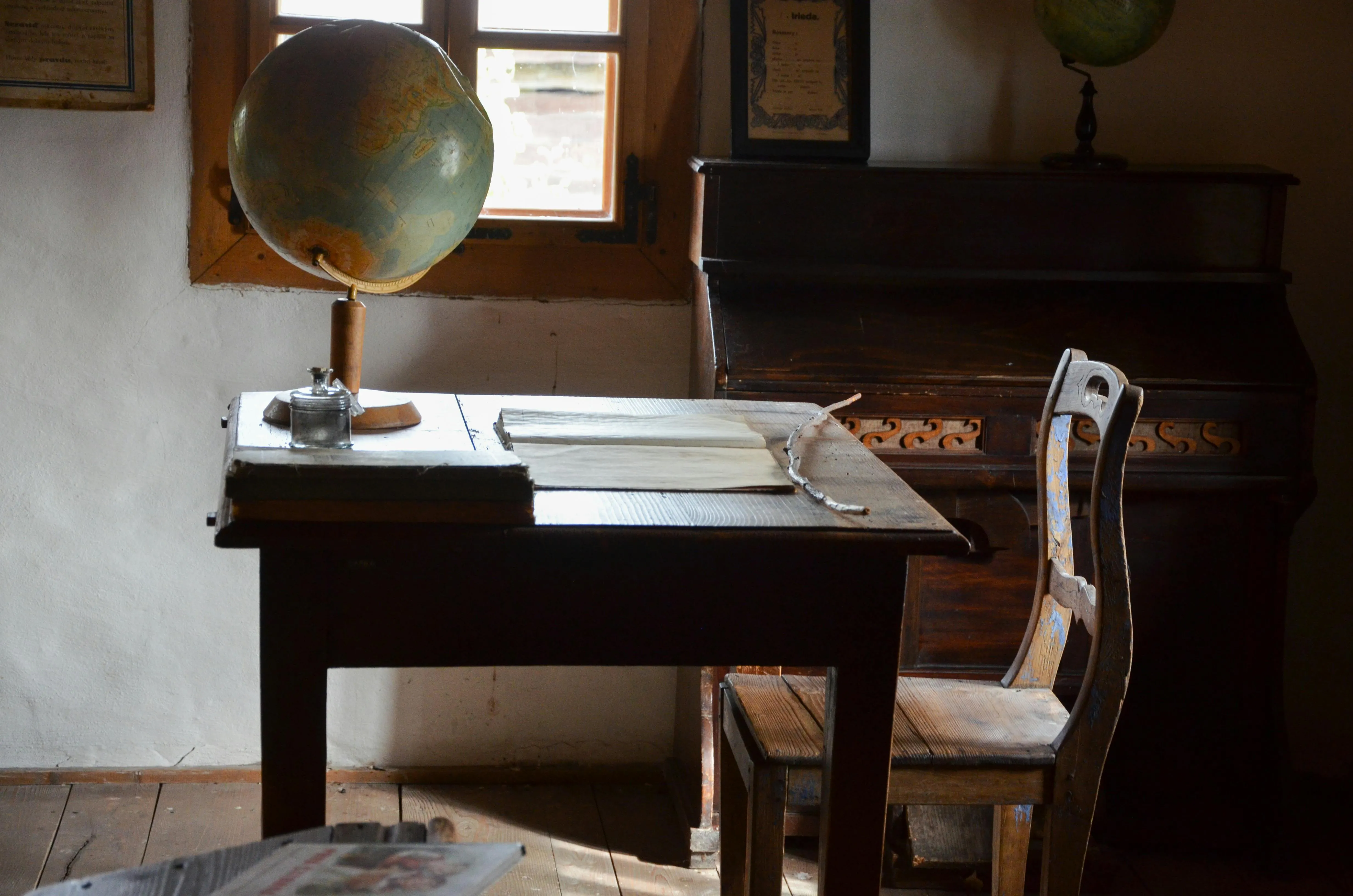 15 ’80s Classroom Tools Kids Today Wouldn’t Recognize