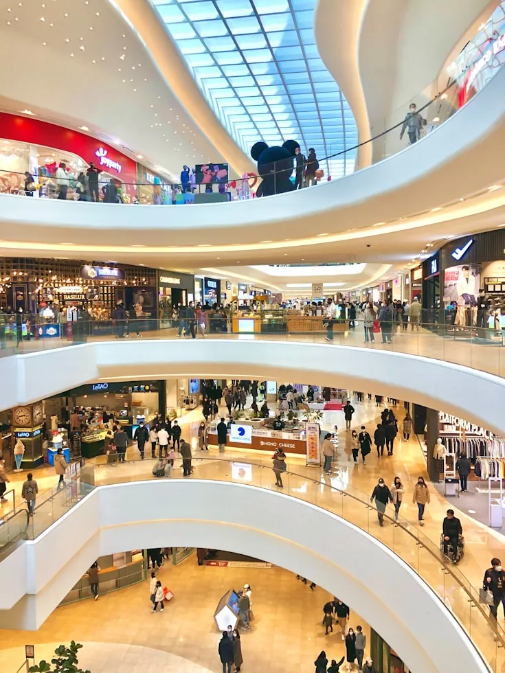 12 Department Stores Your Parents Dragged You To Every Weekend