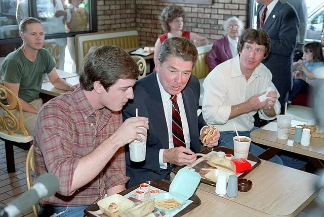  Reagan White House Photographs on Wikimedia Commons