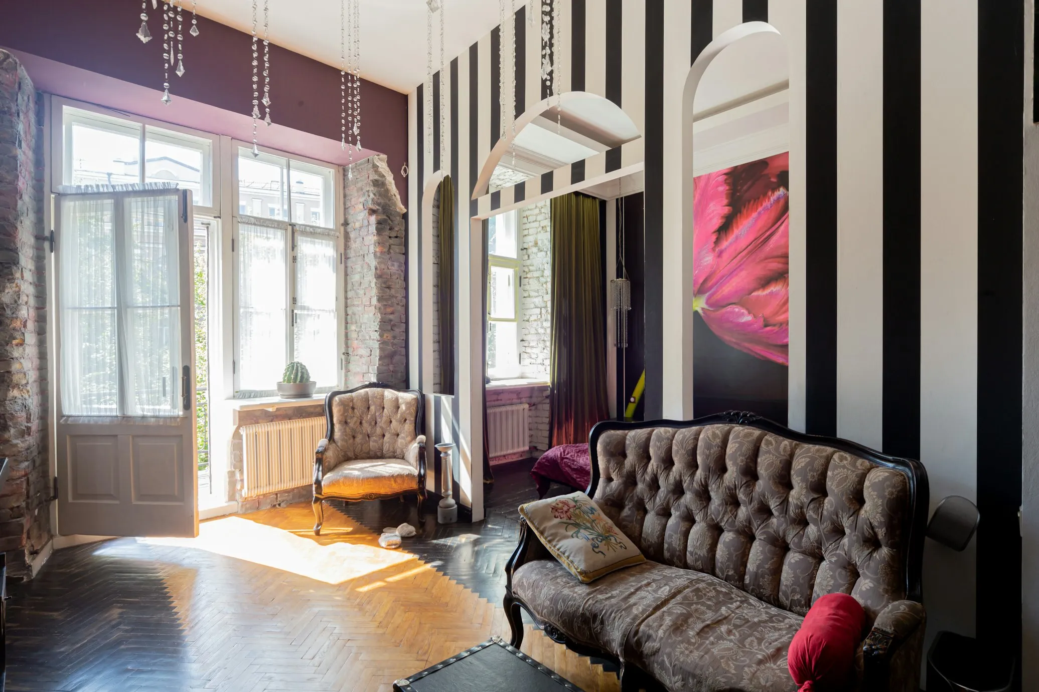12 Home Décor Trends from the ’70s That Look Wild Today