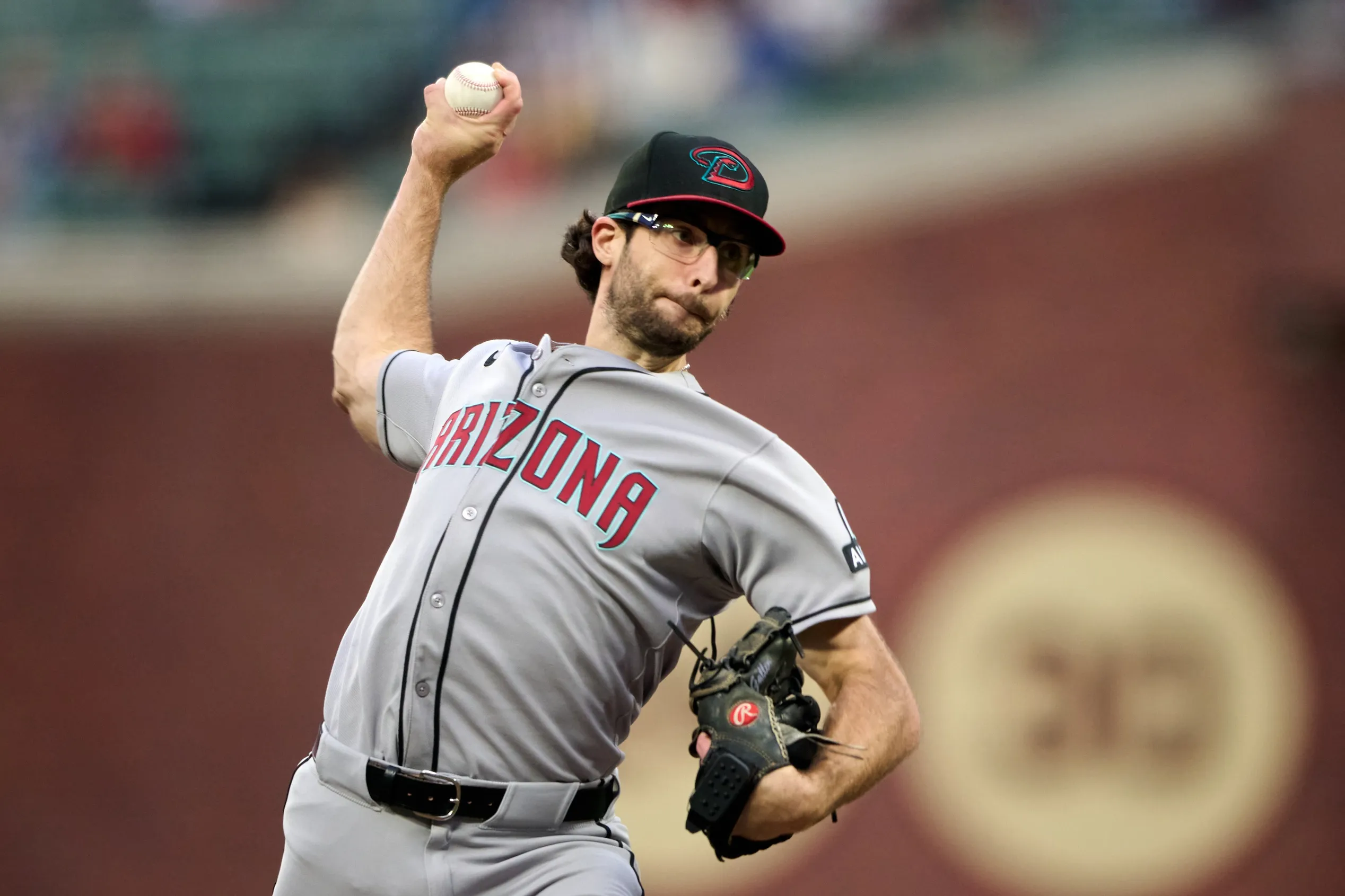 Giants Seek Starting Pitching Help Ahead of Winter Meetings