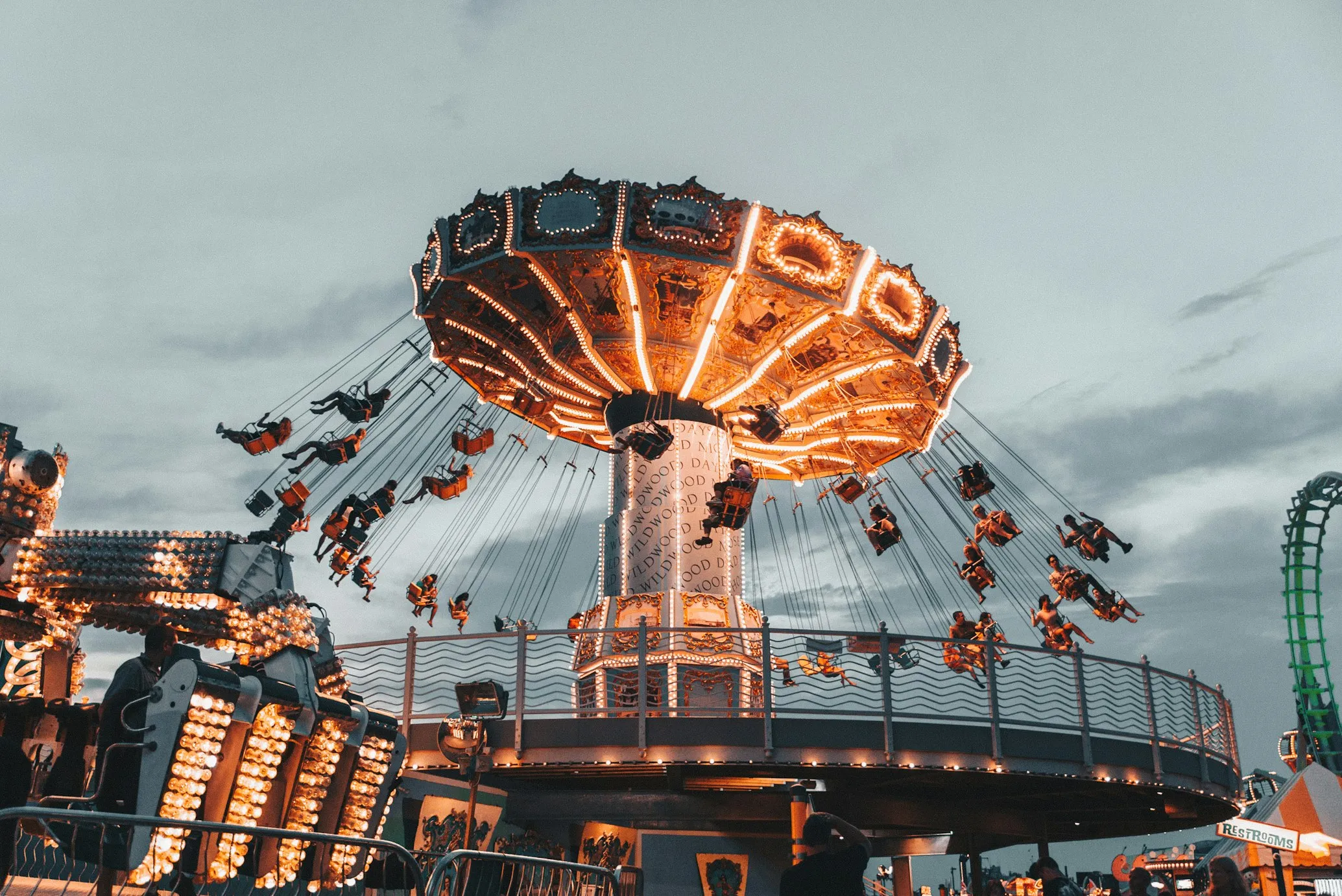 20 Defunct Amusement Parks That Kids of the Past Loved